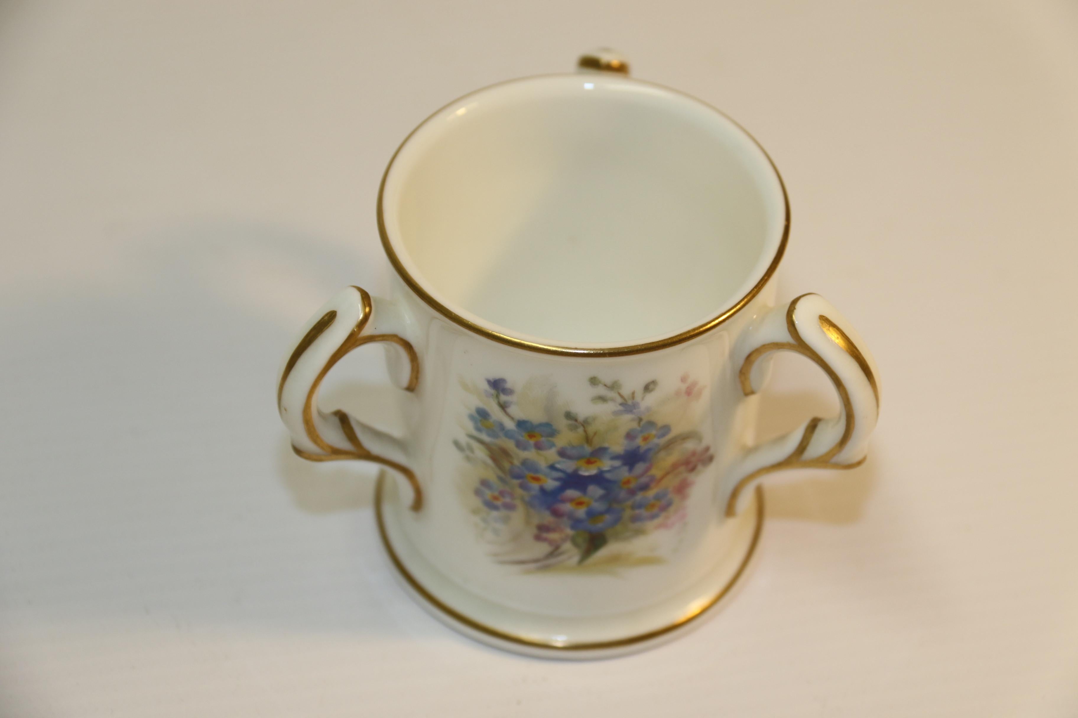Early 20th century Royal Worcester Porcelain Miniature Loving Cup, English, 1922 For Sale 2