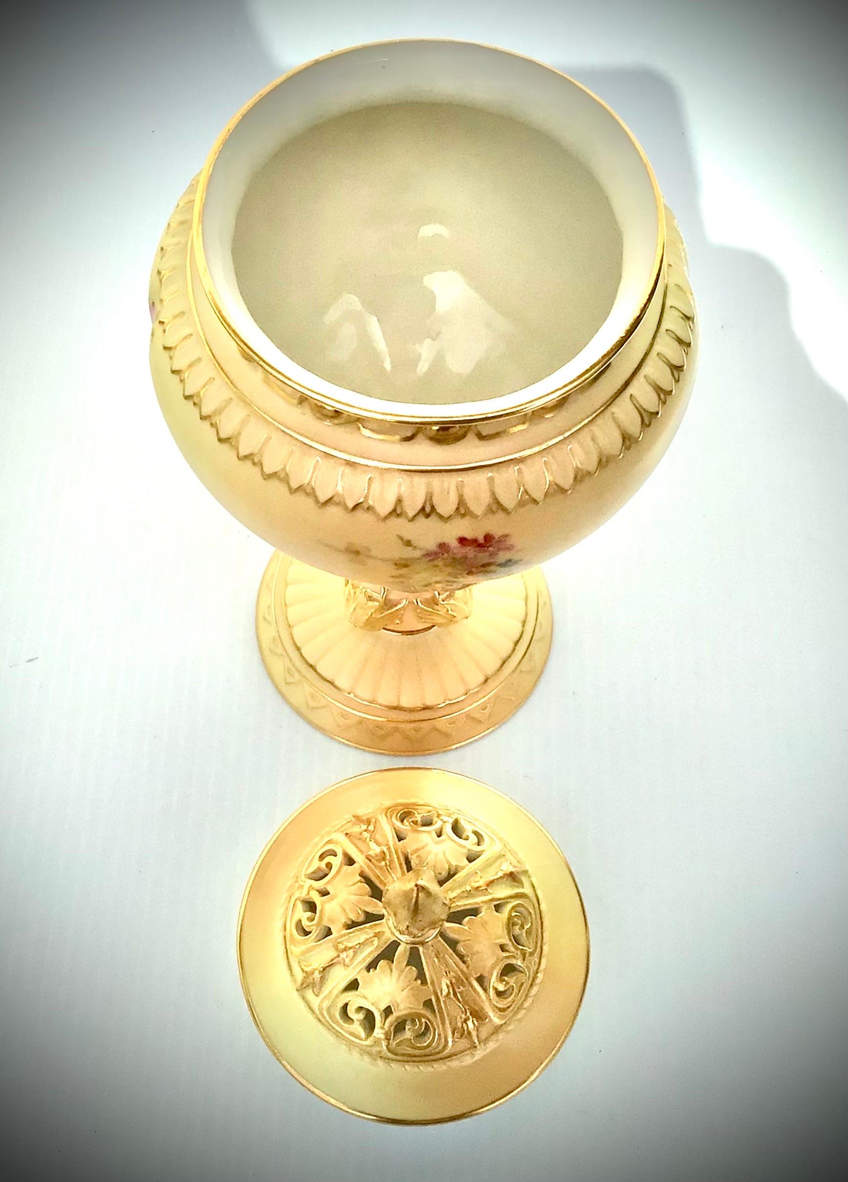 English Antique Royal Worcester Pot Pourri Vase For Sale
