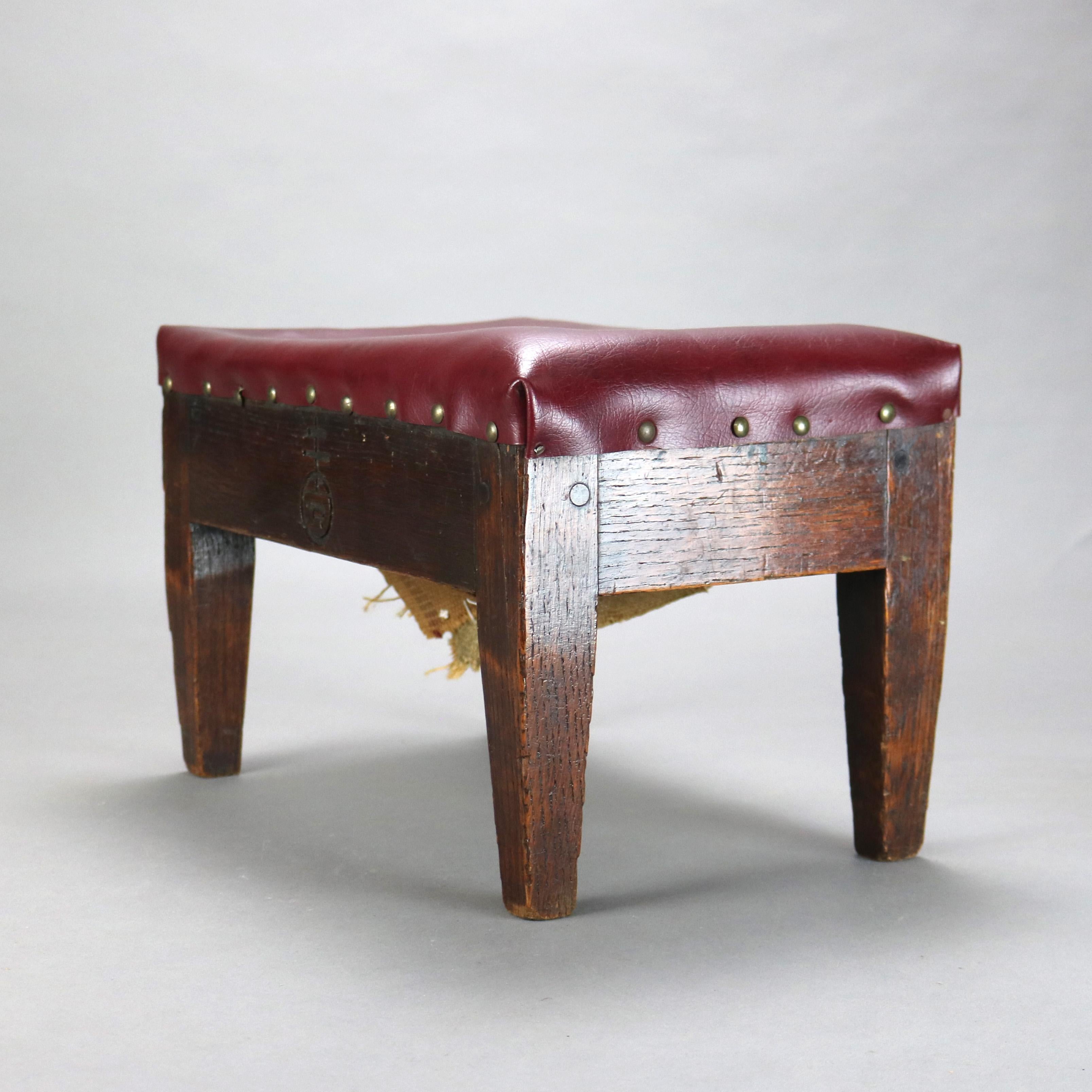 Antique Roycroft Arts & Crafts Mission Oak Foot Stool C1910 In Good Condition For Sale In Big Flats, NY