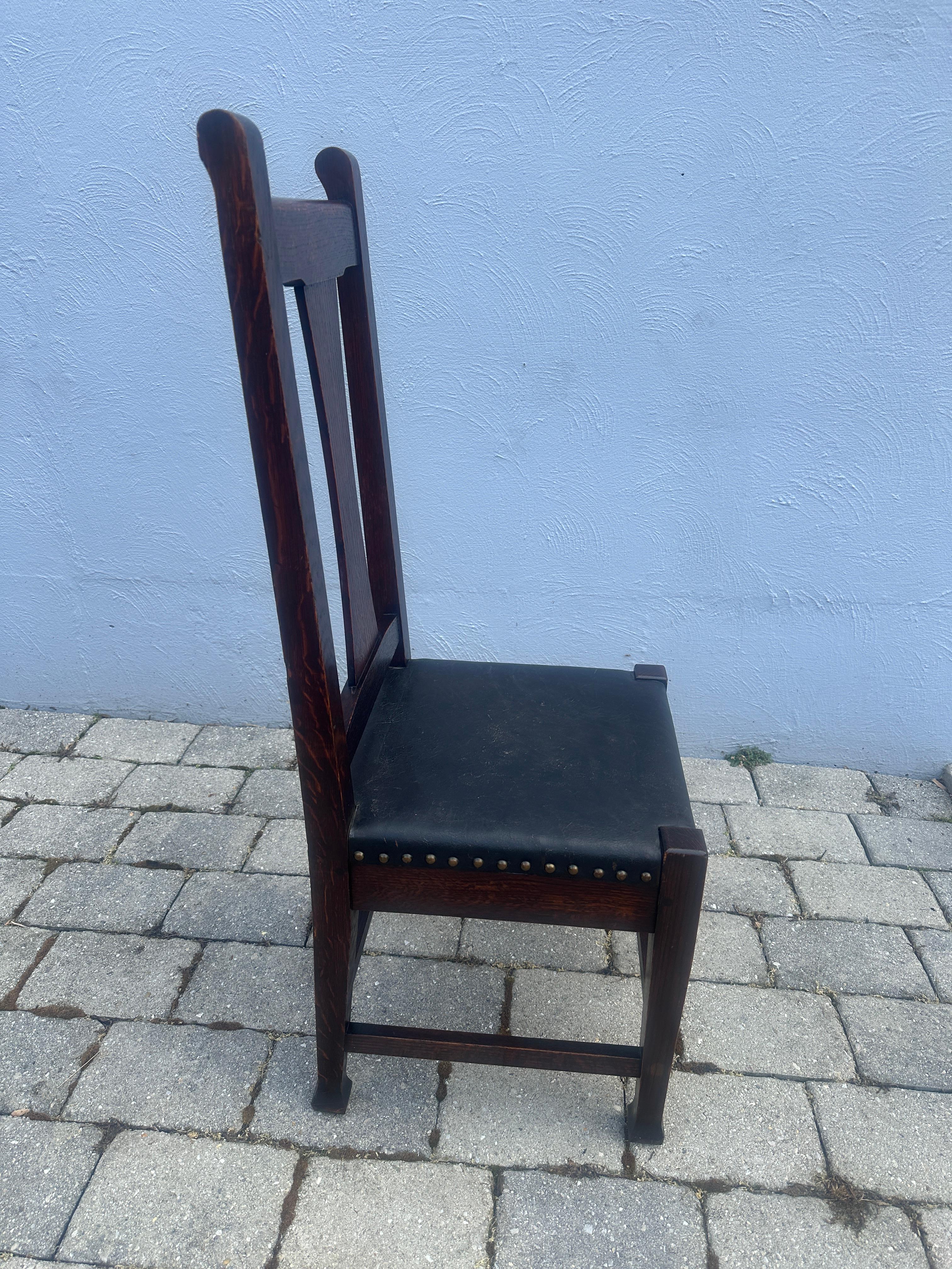 20th Century Antique Roycroft Chair w/ Original Leather and Tacks, Stickley Era- W7739   SALE For Sale