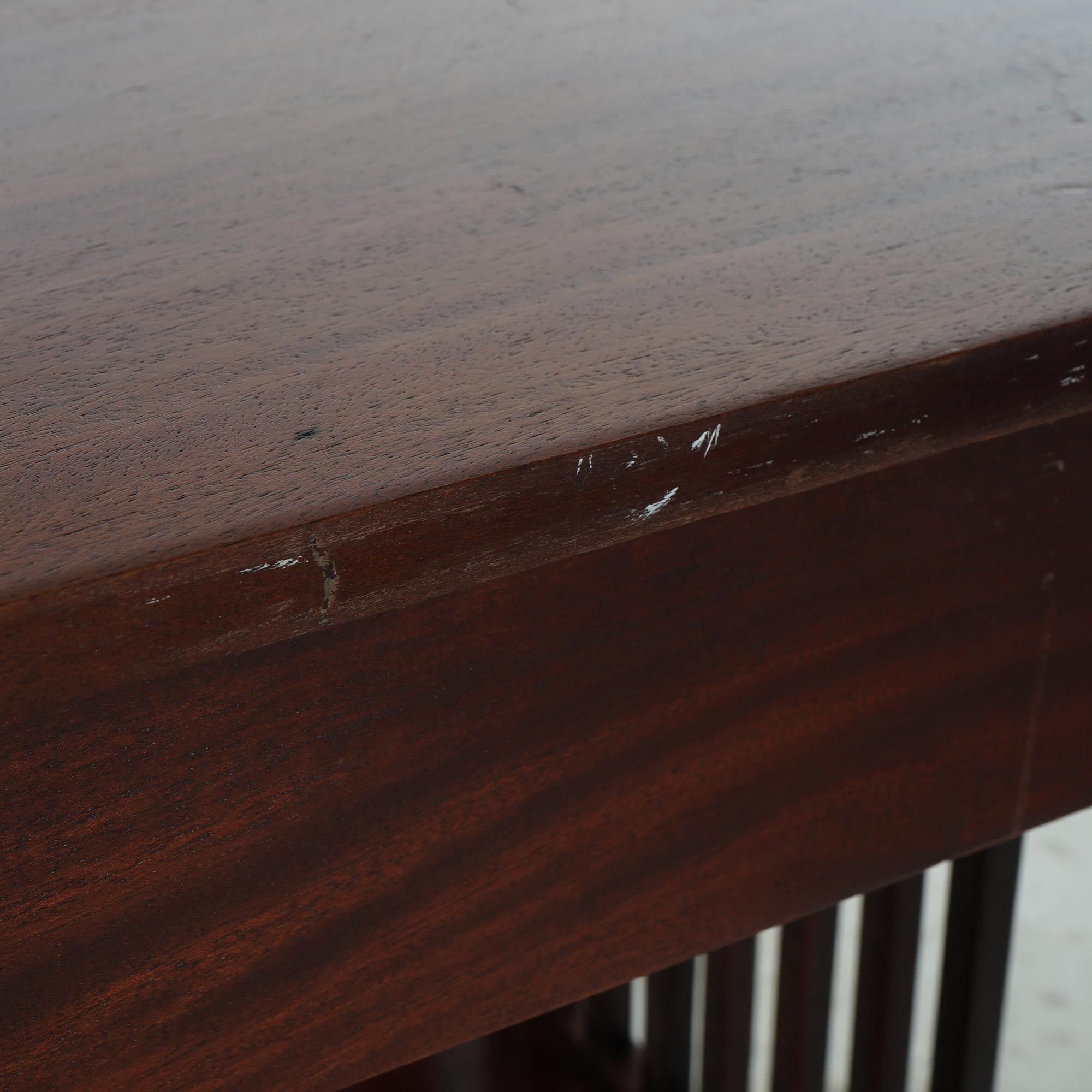 Ancienne table de bibliothèque Arts & Crafts de Roycroft School en acajou, côtés à lattes, C1910 en vente 4