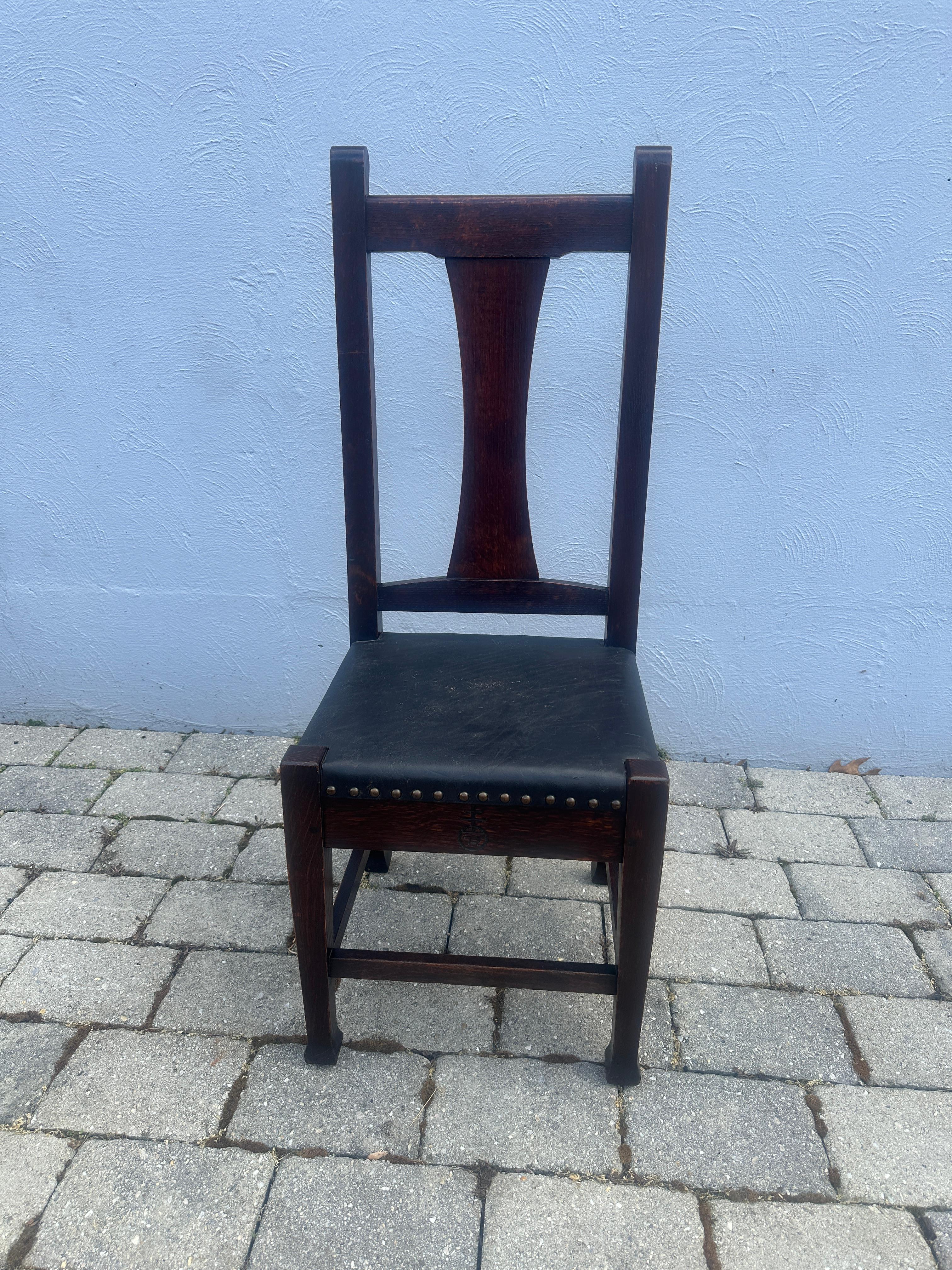 Antique Roycroft Chair w/ Original Leather and Tacks, Stickley Era- W7739   SALE For Sale 5