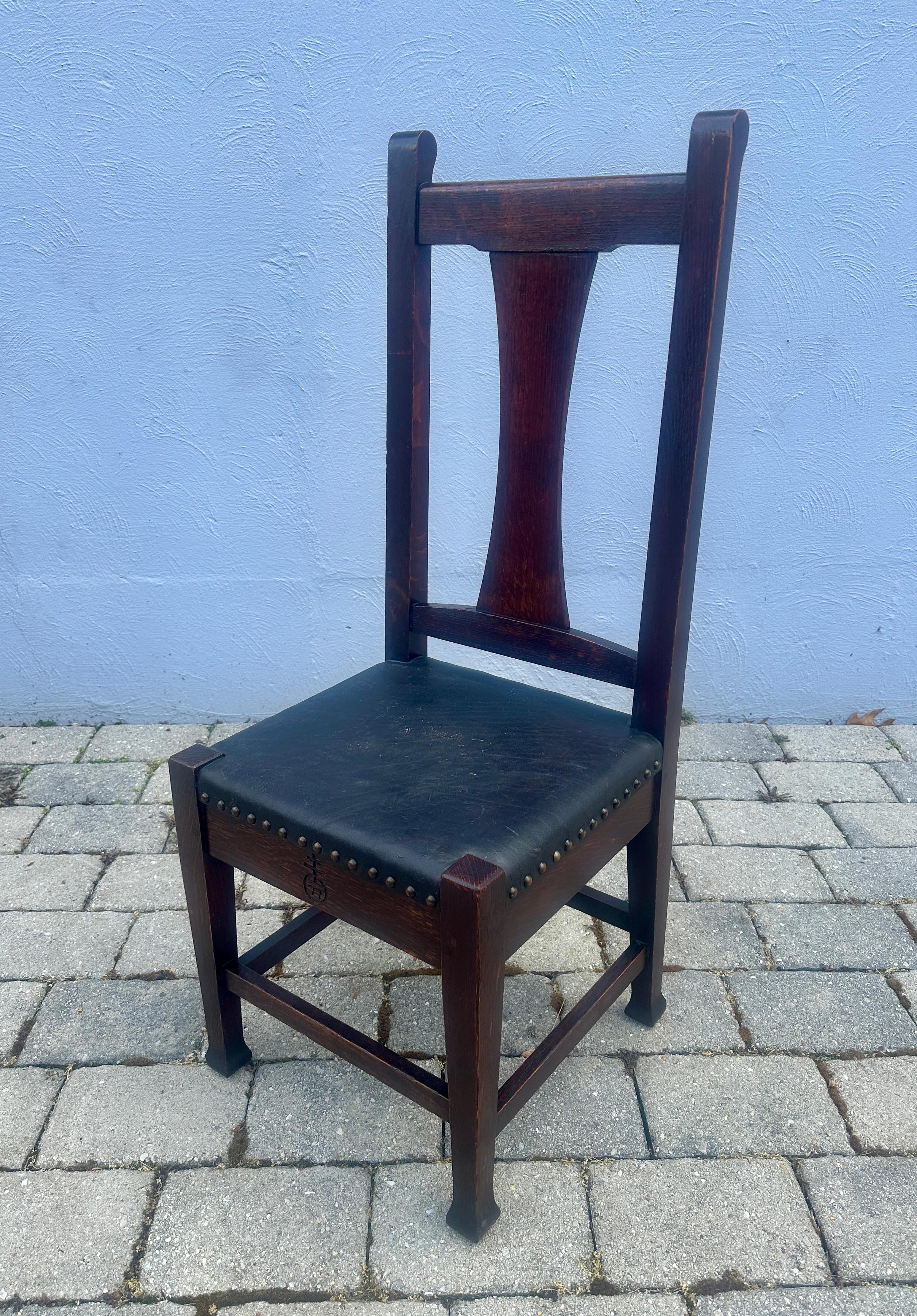 Antique Roycroft Chair w/ Original Leather and Tacks, Stickley Era- W7739   SALE For Sale 8