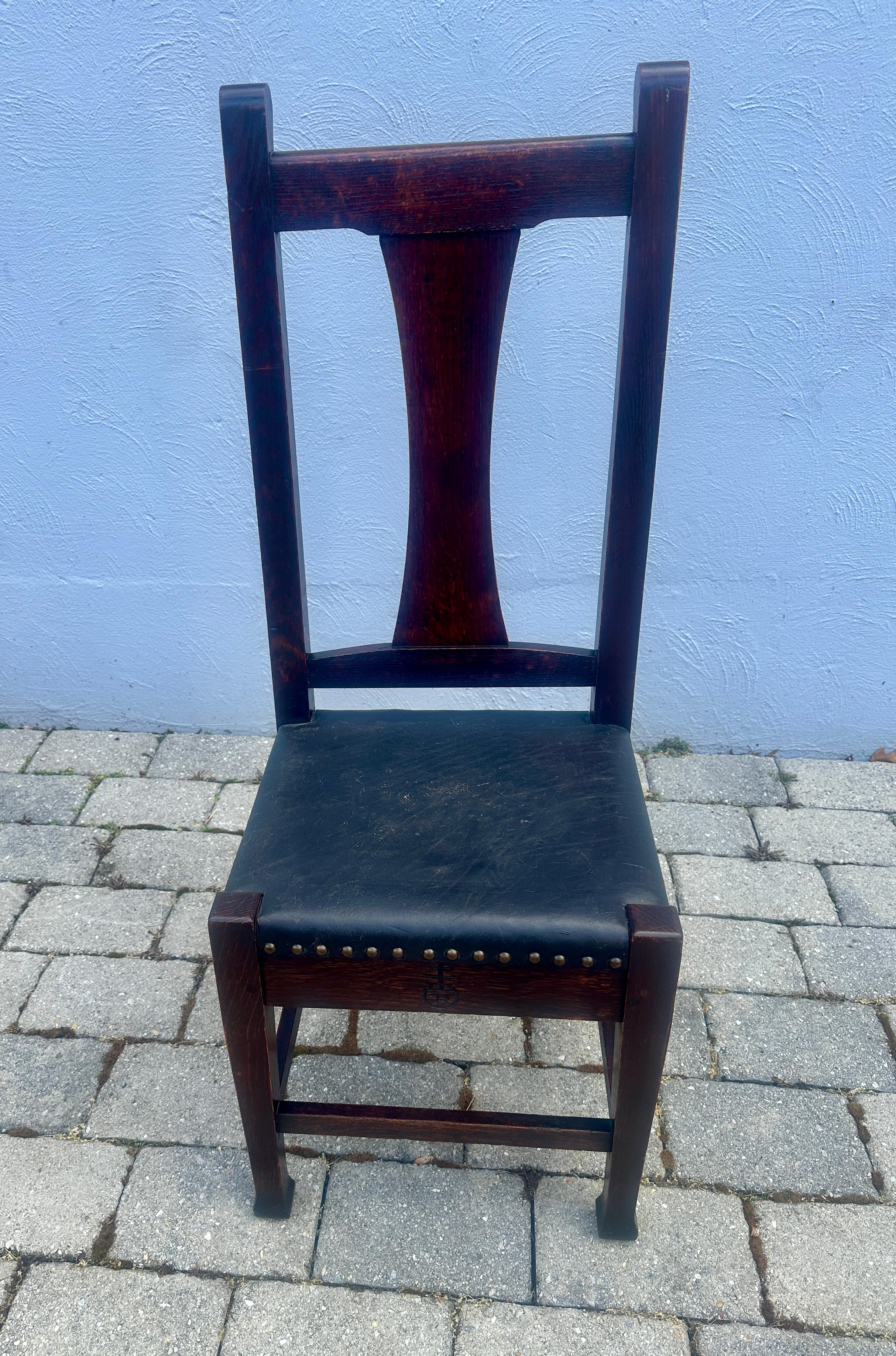 Antique Roycroft Chair w/ Original Leather and Tacks, Stickley Era- W7739   SALE For Sale 9