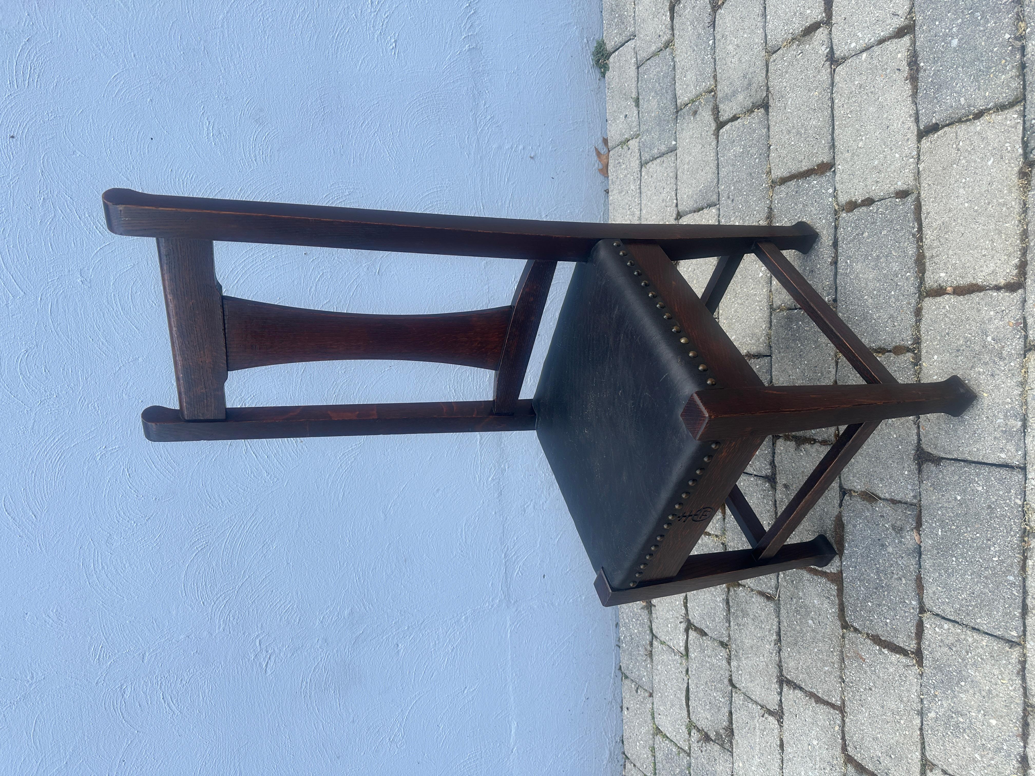 Antique Roycroft Chair w/ Original Leather and Tacks, Stickley Era- W7739   SALE For Sale 3