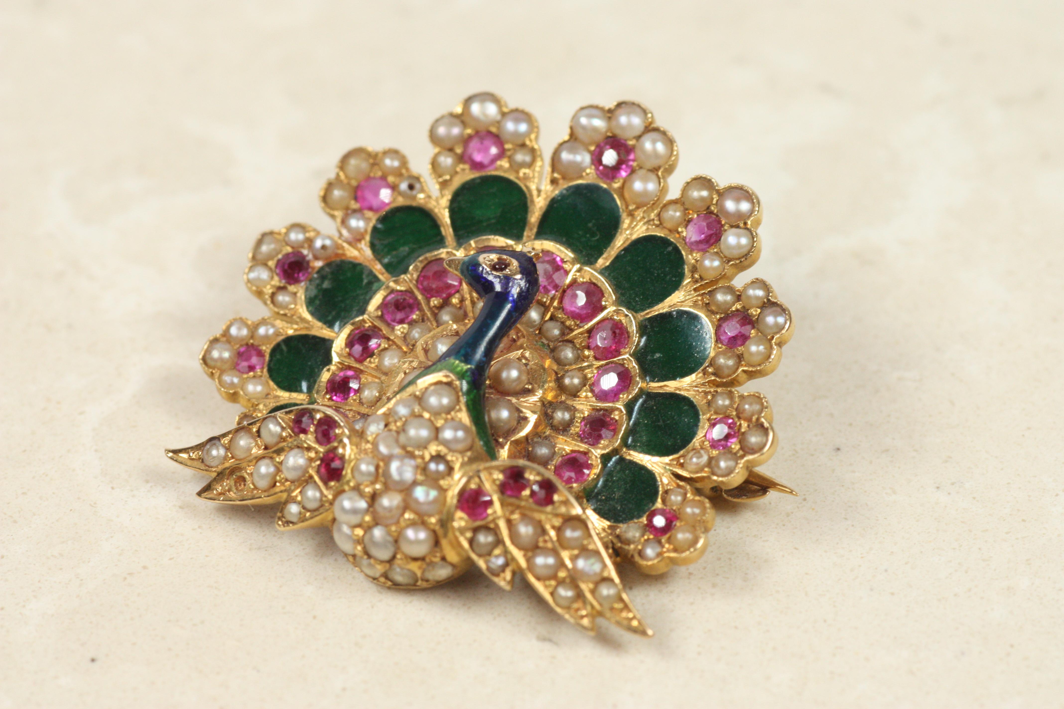 Antique R.R. & Co. Peacock Brooch c.1900 – 18K Gold, Ruby, Pearl, Enamel In Good Condition For Sale In Santa Monica, CA