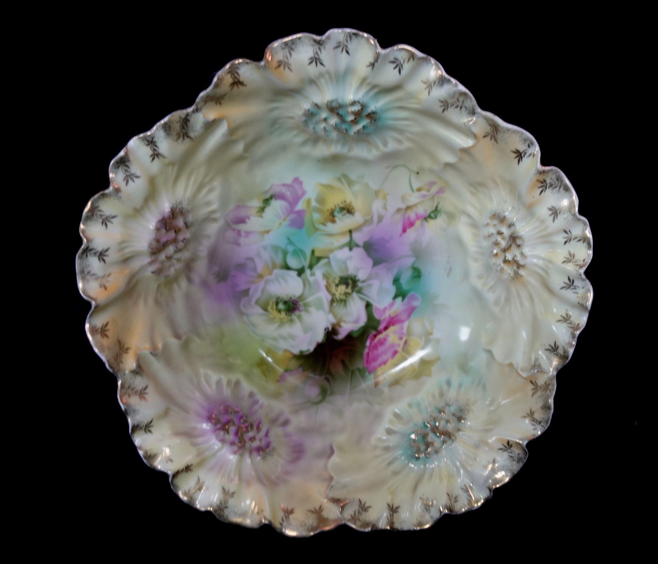 Antique RS Prussia German Porcelain Bowl, #R00003 In Excellent Condition In Norton, MA