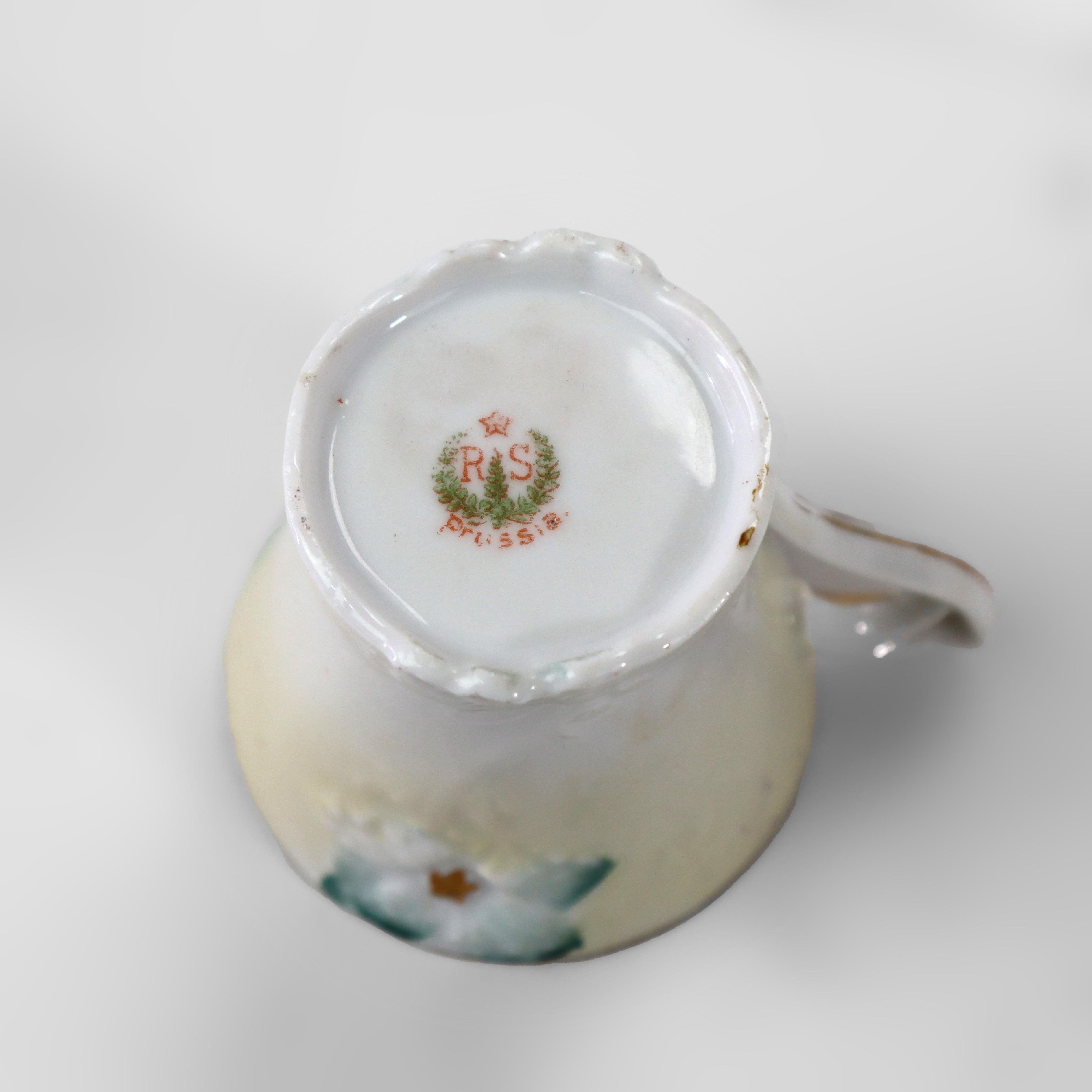 Porcelaine Ancienne chocolatière en porcelaine de RS Prussia avec 5 tasses à demitasse c1890 en vente