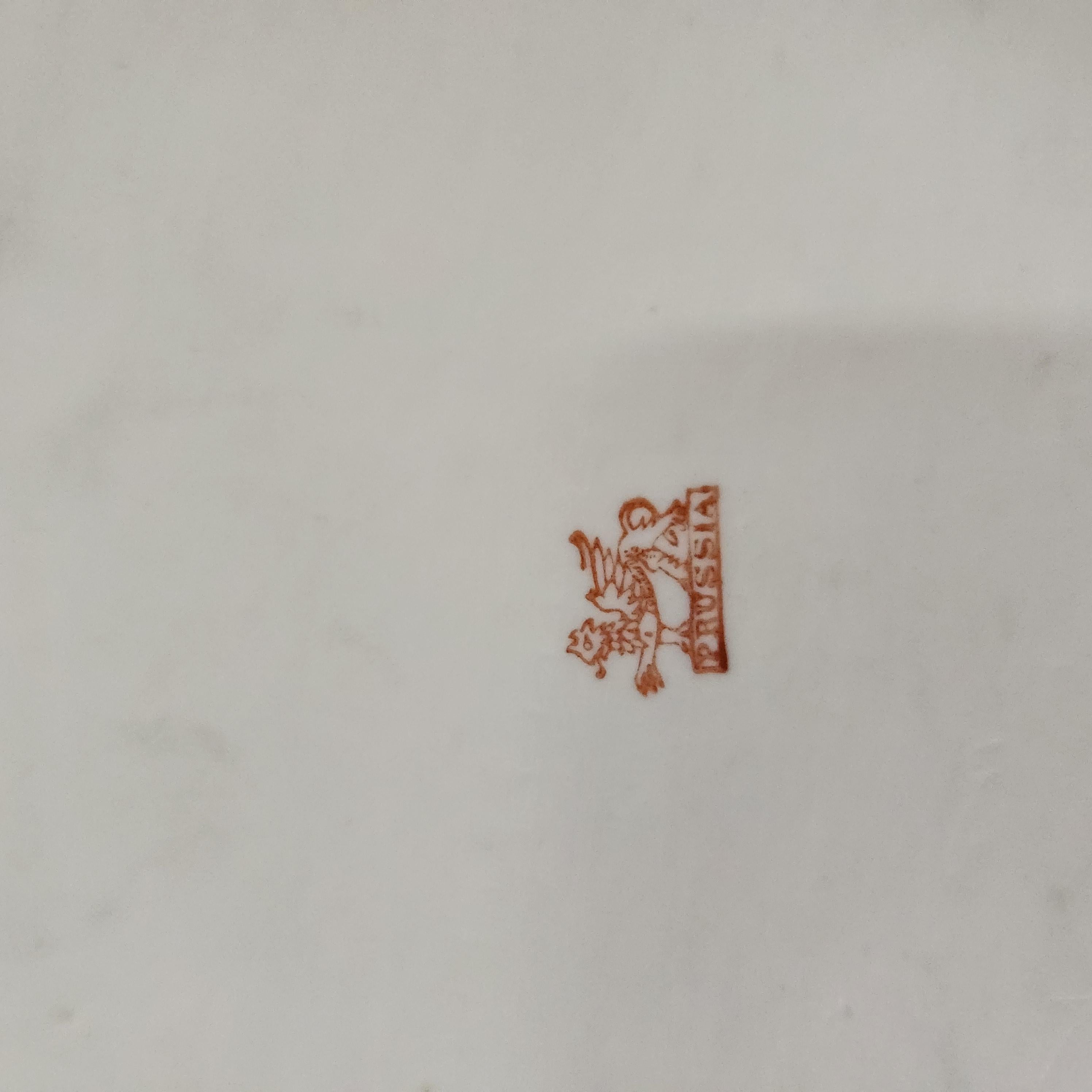 Antiguo plato rosa pintado a mano RS Prussia Reinhold Schlegelmilch en venta 3