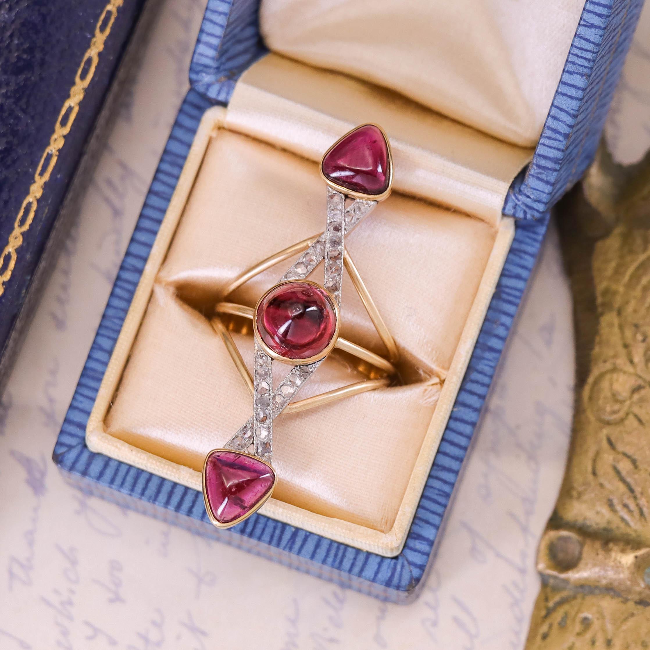Antique Rubellite and Diamond Ring of 14k Gold For Sale 1