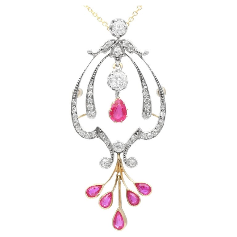 Broche Pendentif Ancienne En Or Jaune 18 Carats - 18,32g Sertie De 53 Diamants Taillés Anciens