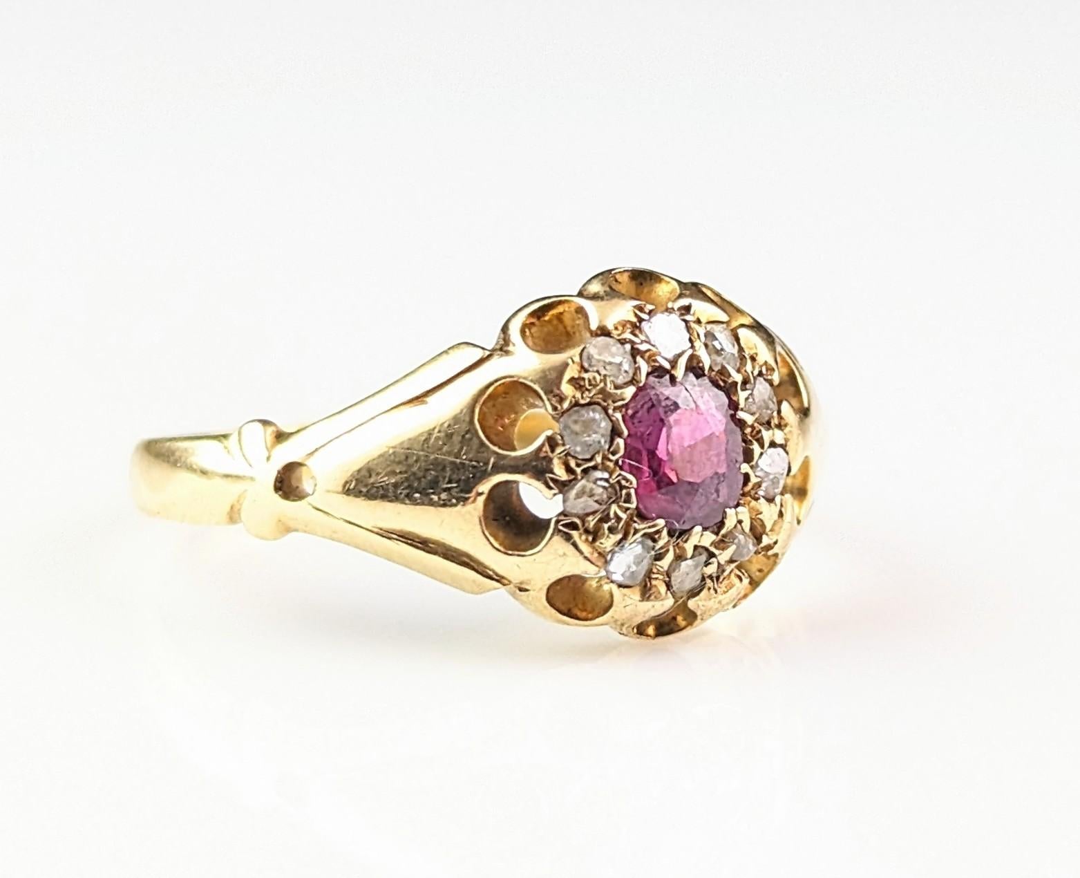 Antique Ruby and Diamond cluster ring, 18k yellow gold  For Sale 1
