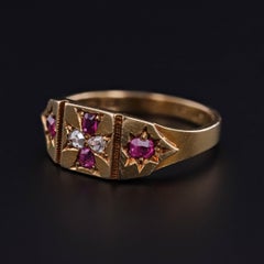Antique Ruby and Diamond Ring of 18k Gold