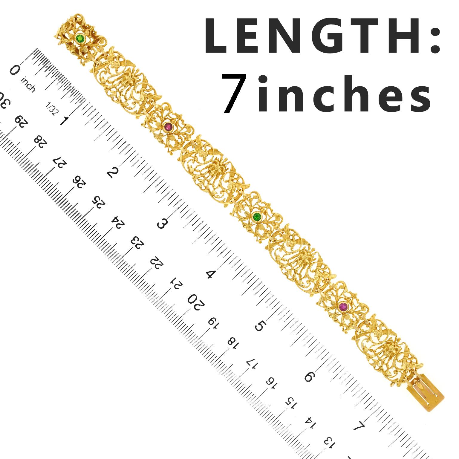 Bracelet français ancien en rubis et émeraude en vente 1