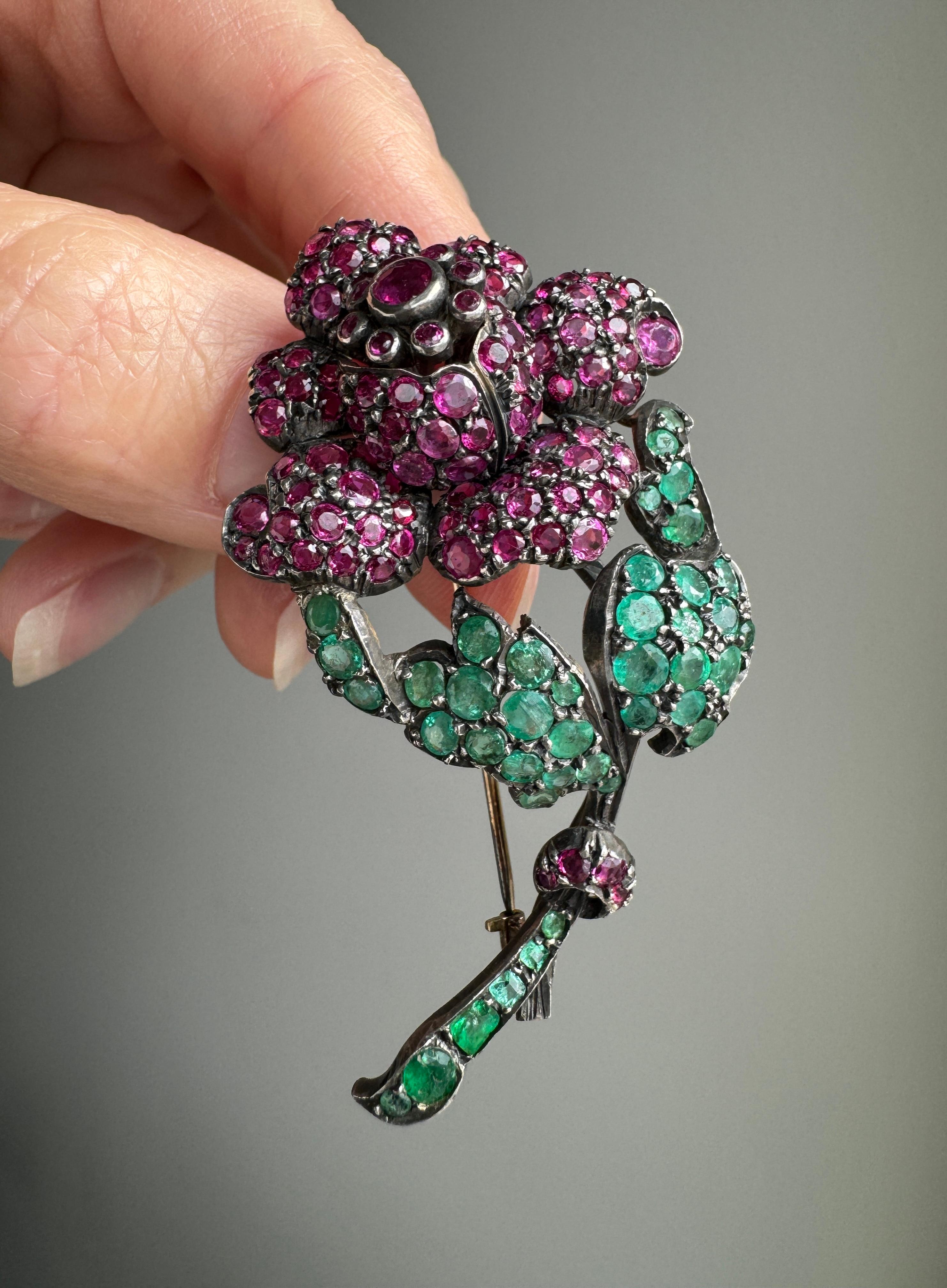 Round Cut Antique Ruby and Emerald Rose Brooch For Sale