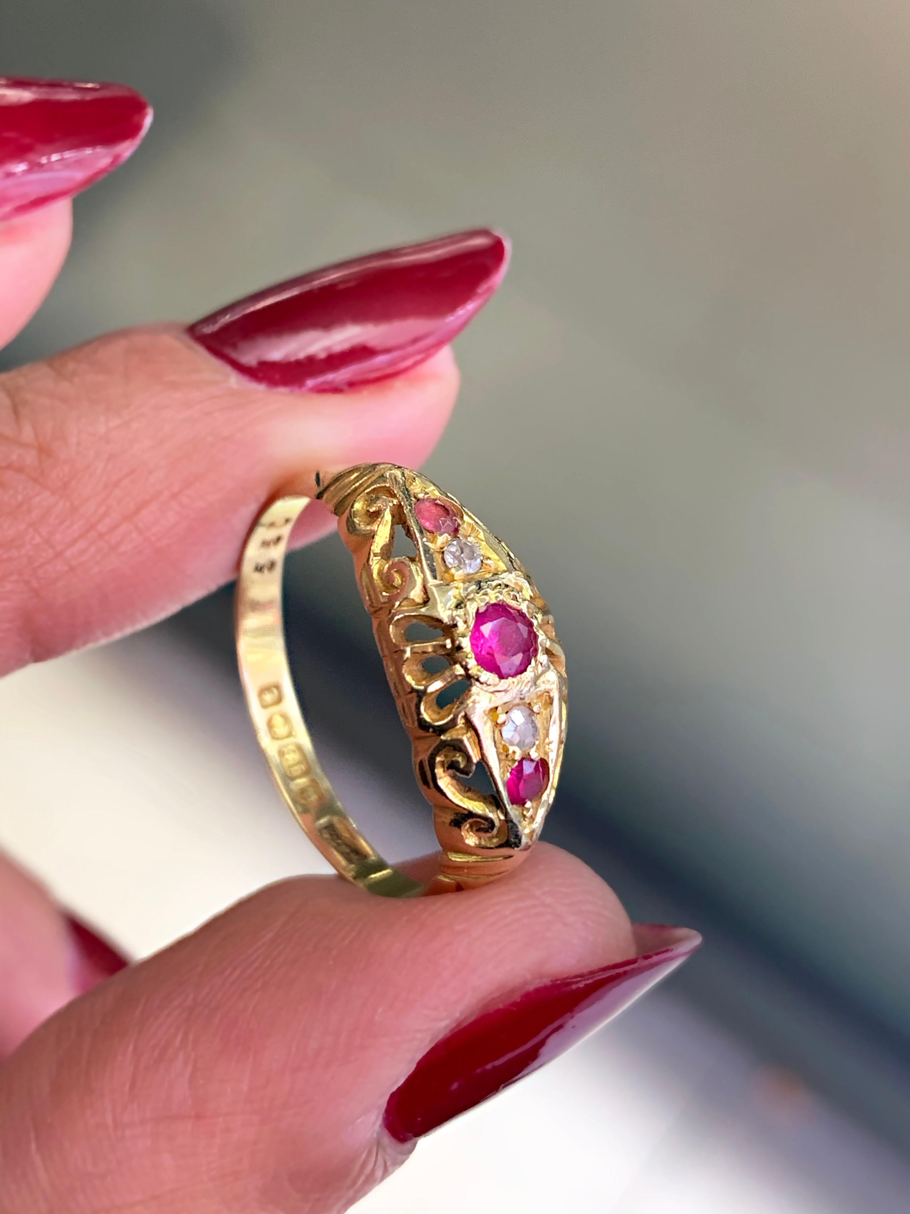 Antique Ruby and Old Cut Diamond 18 Carat Yellow Gold Ring, 1918 4