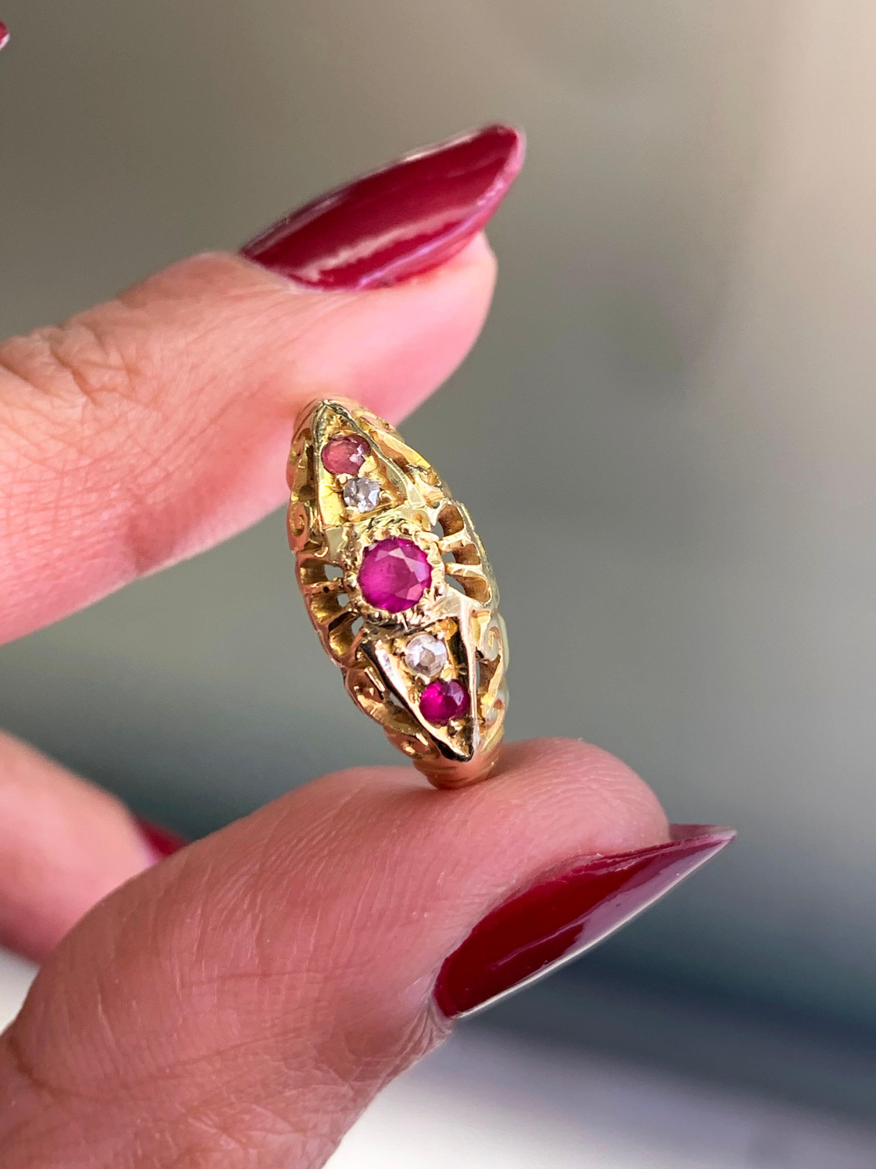 Antique Ruby and Old Cut Diamond 18 Carat Yellow Gold Ring, 1918 6