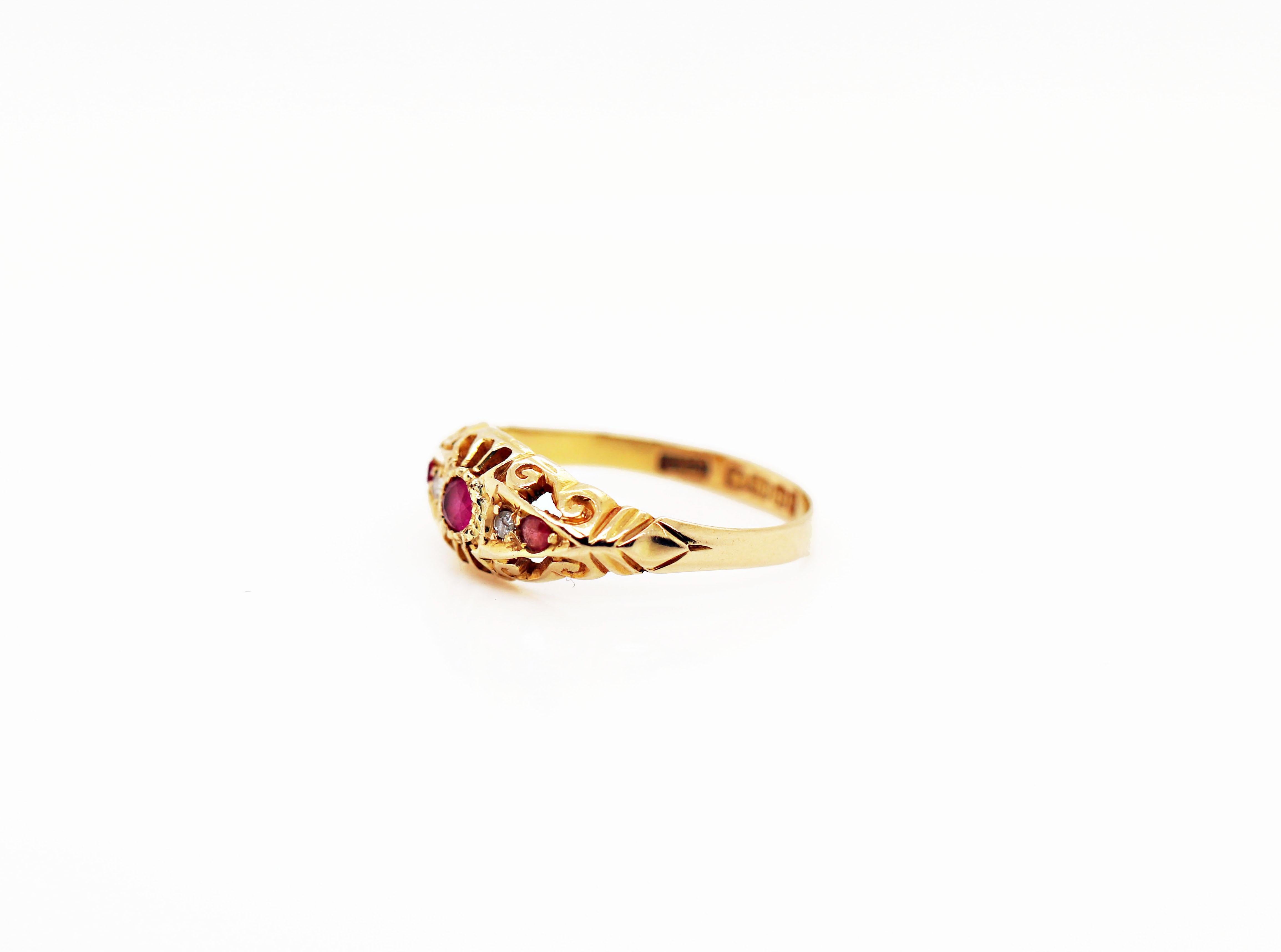 Round Cut Antique Ruby and Old Cut Diamond 18 Carat Yellow Gold Ring, 1918