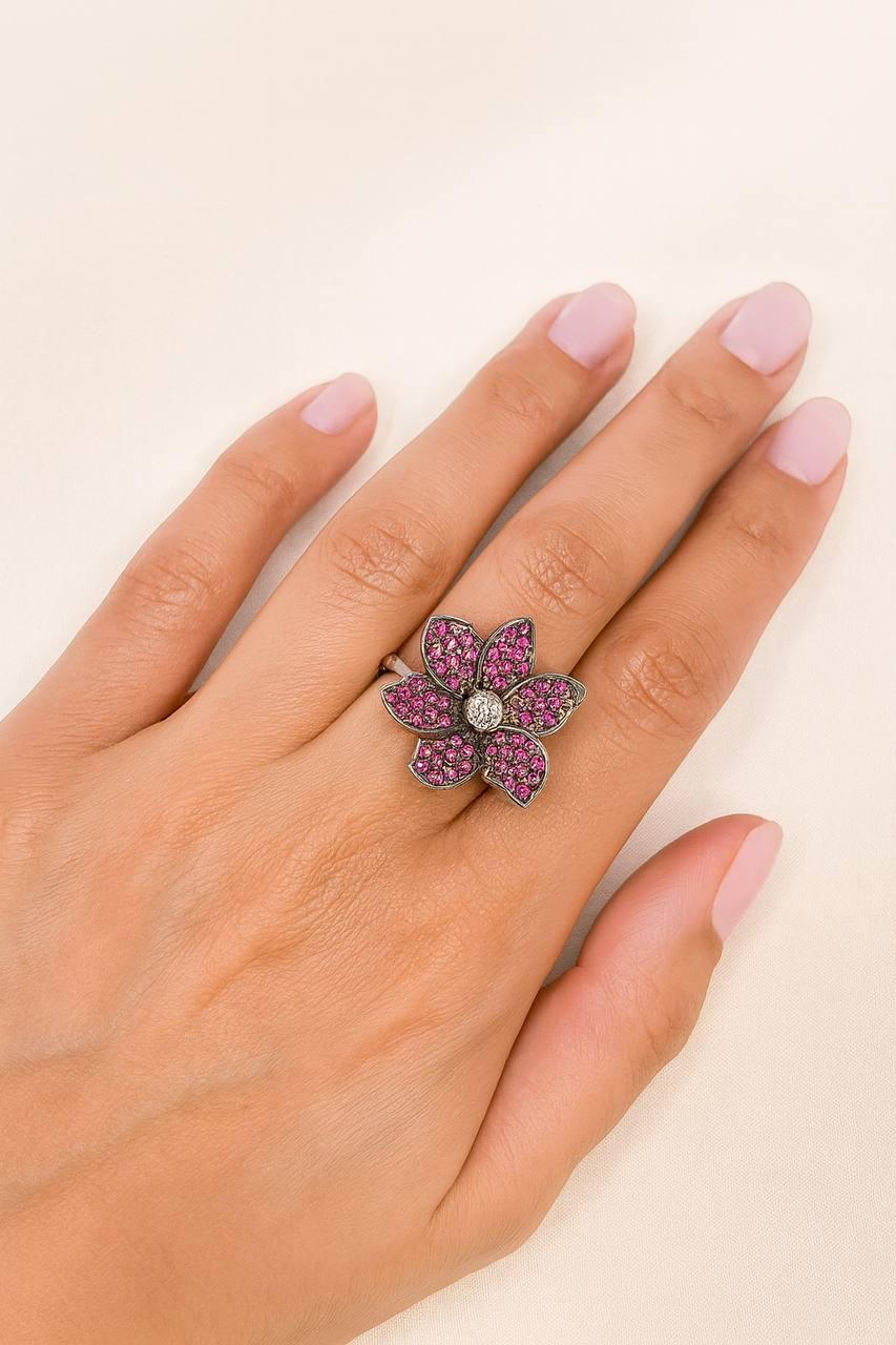 Artigiano Antique Ruby and Old-Cut ring in vendita