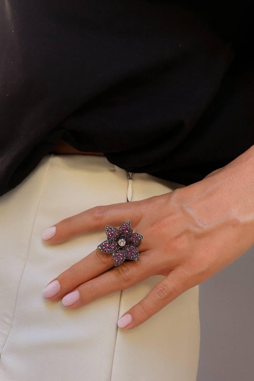 Old European Cut Antique Ruby and Old-Cut ring in vendita