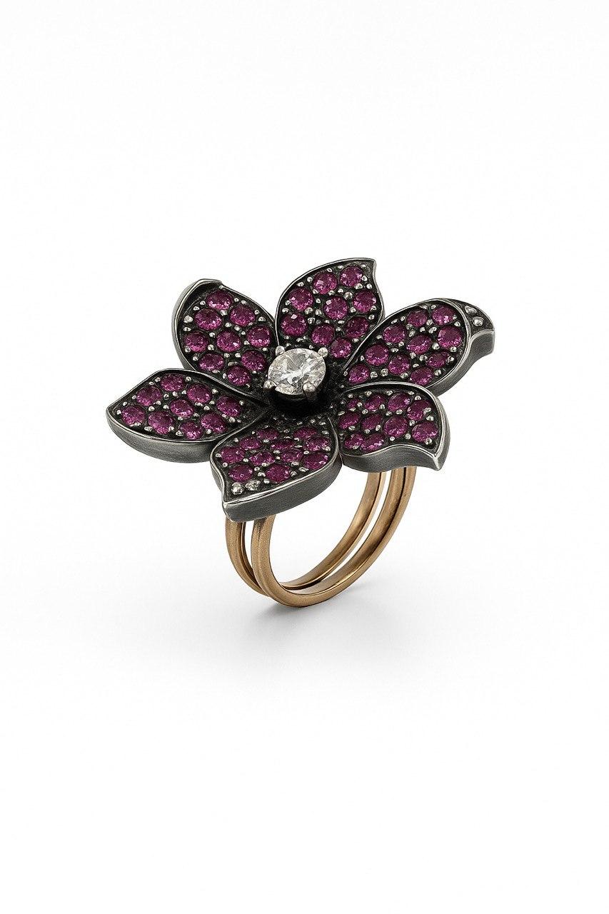 Antique Ruby and Old-Cut ring in vendita 1