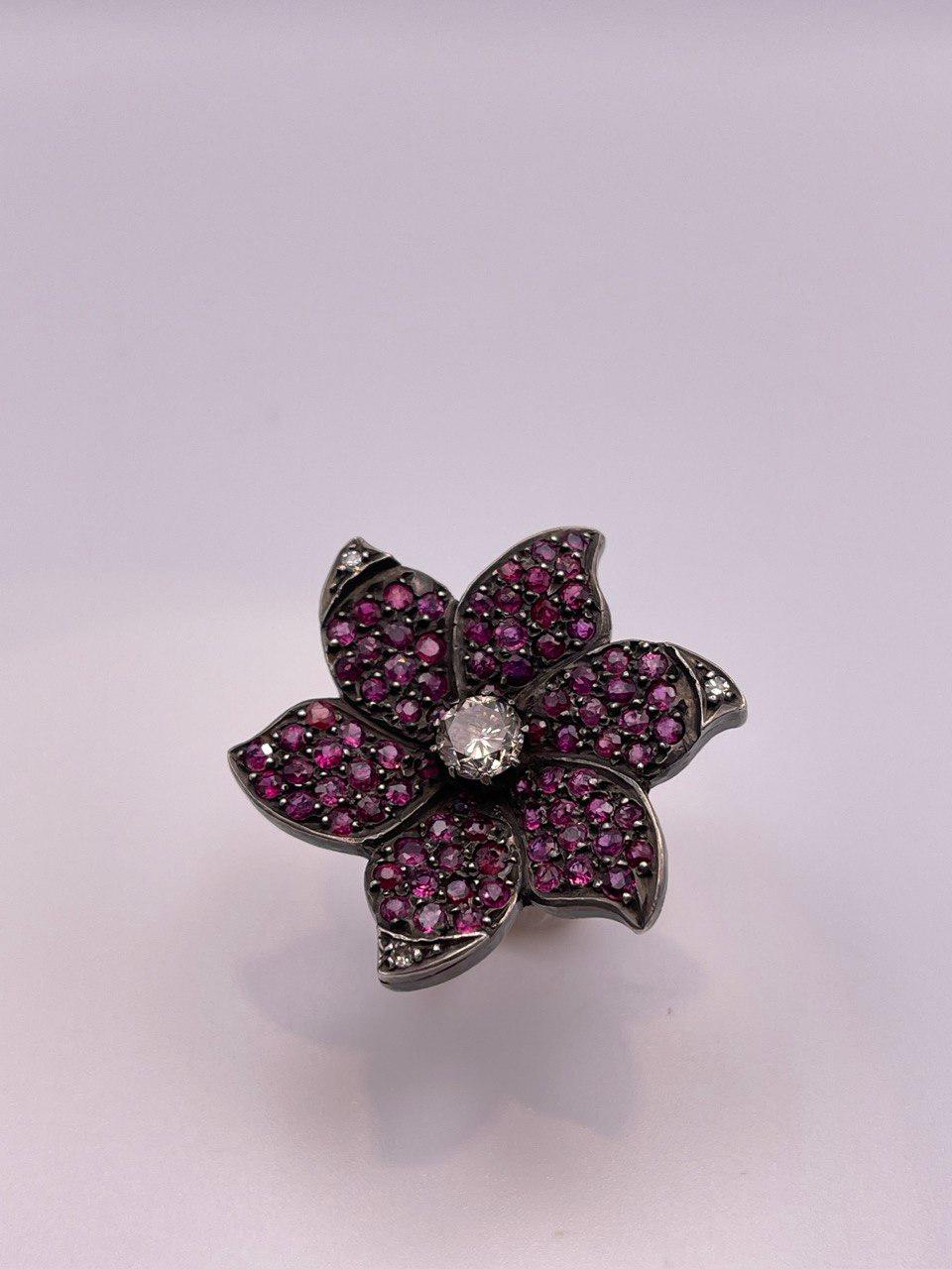 Antique Ruby and Old-Cut ring in vendita 2