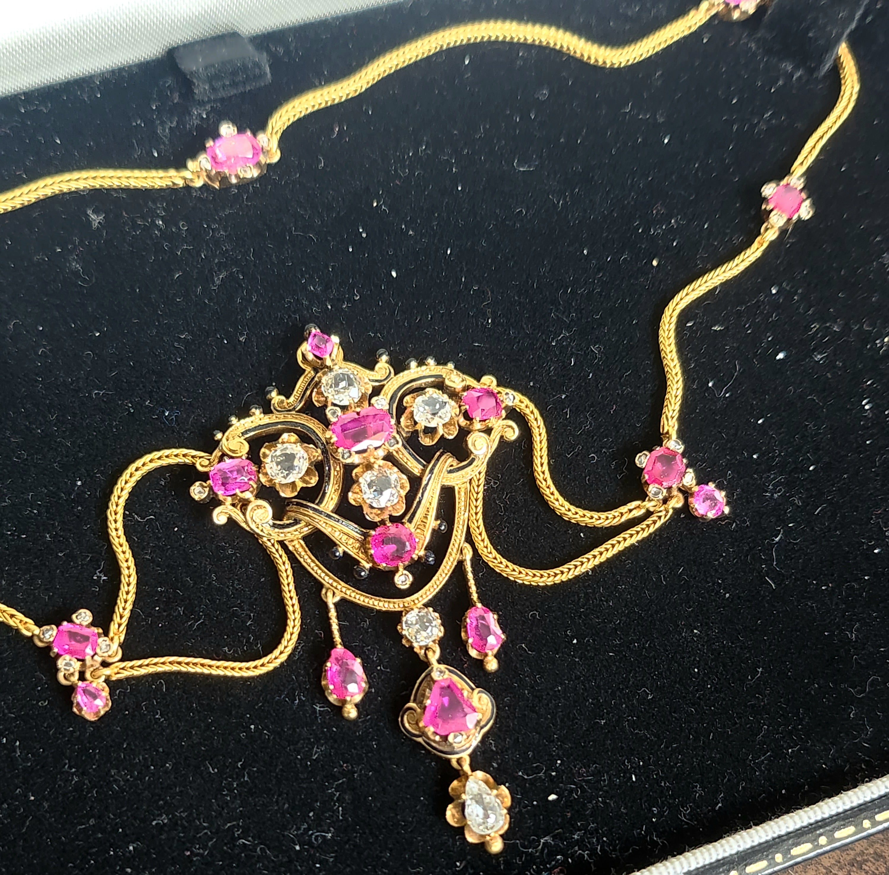 Antike Rubin und alte Mine Cut Diamond Halskette (Art nouveau)