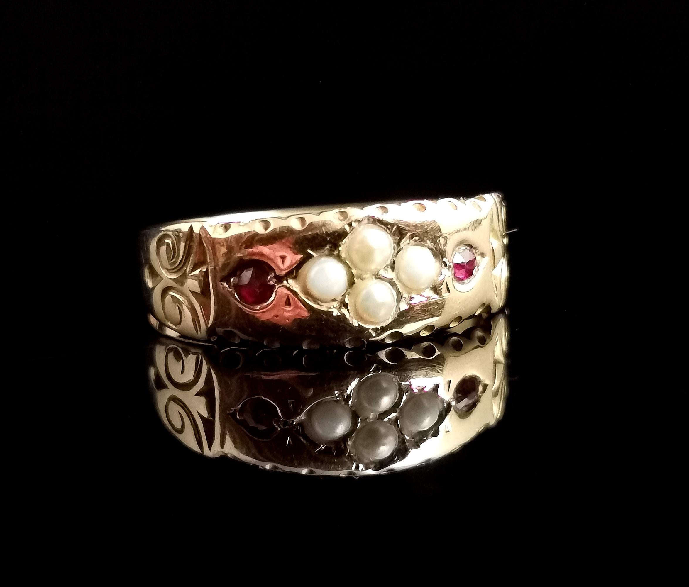 Antique Ruby and pearl ring, 15k yellow gold, Victorian  9