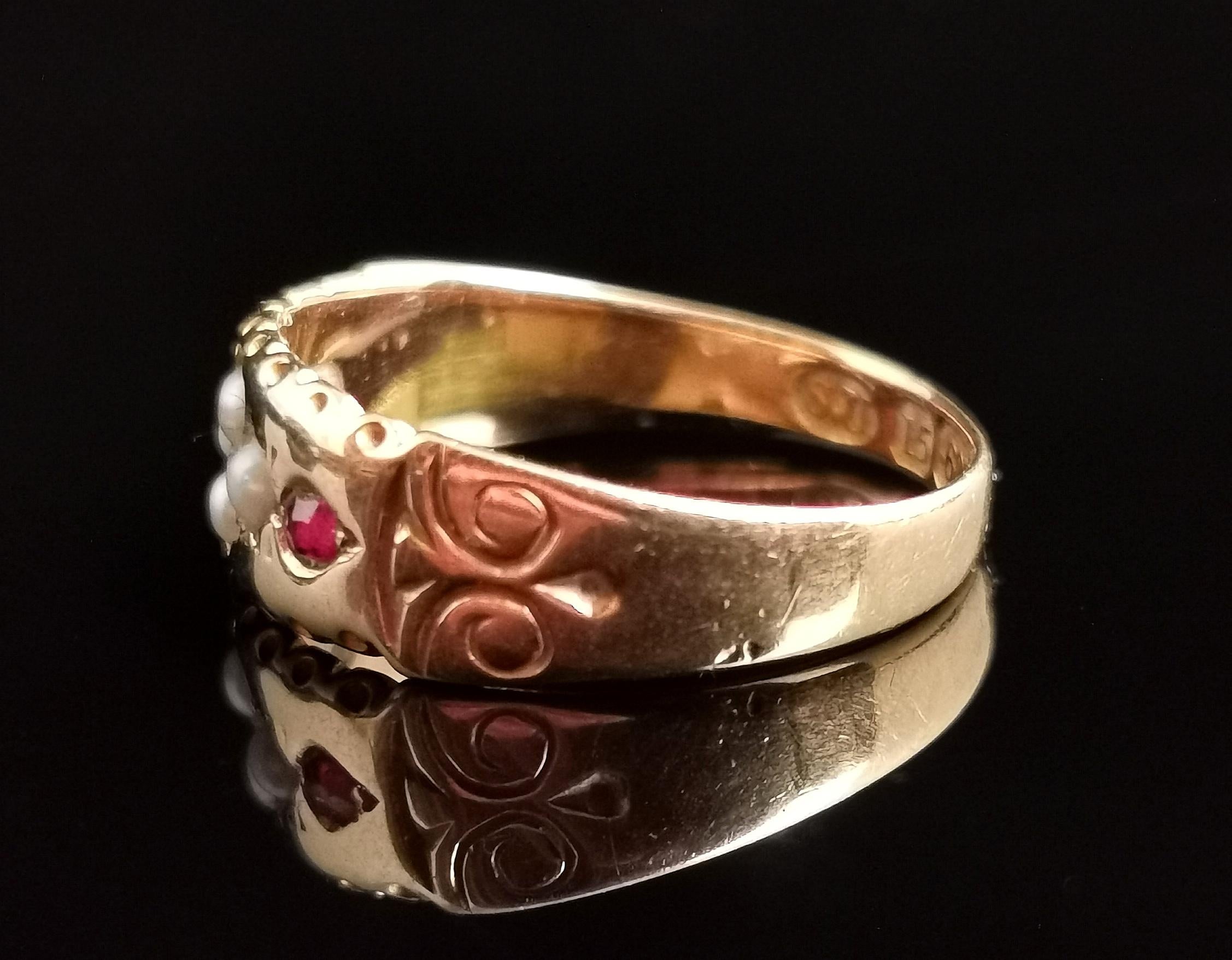 Women's Antique Ruby and pearl ring, 15k yellow gold, Victorian 