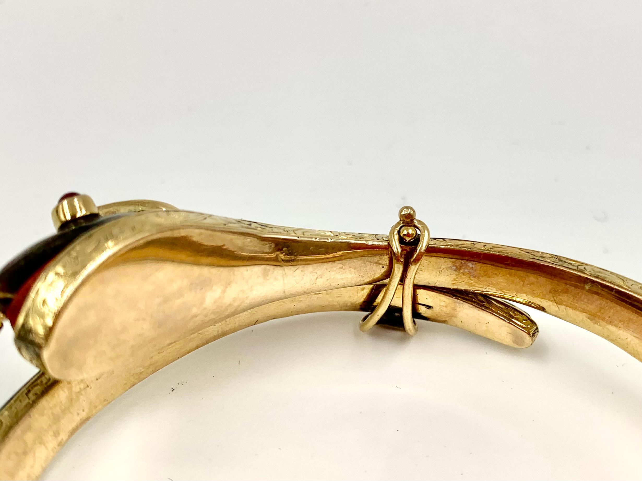 Antique Ruby, Bloodstone, Carnelian, Moss Agate 14K Yellow Gold Snake Bracelet en venta 2