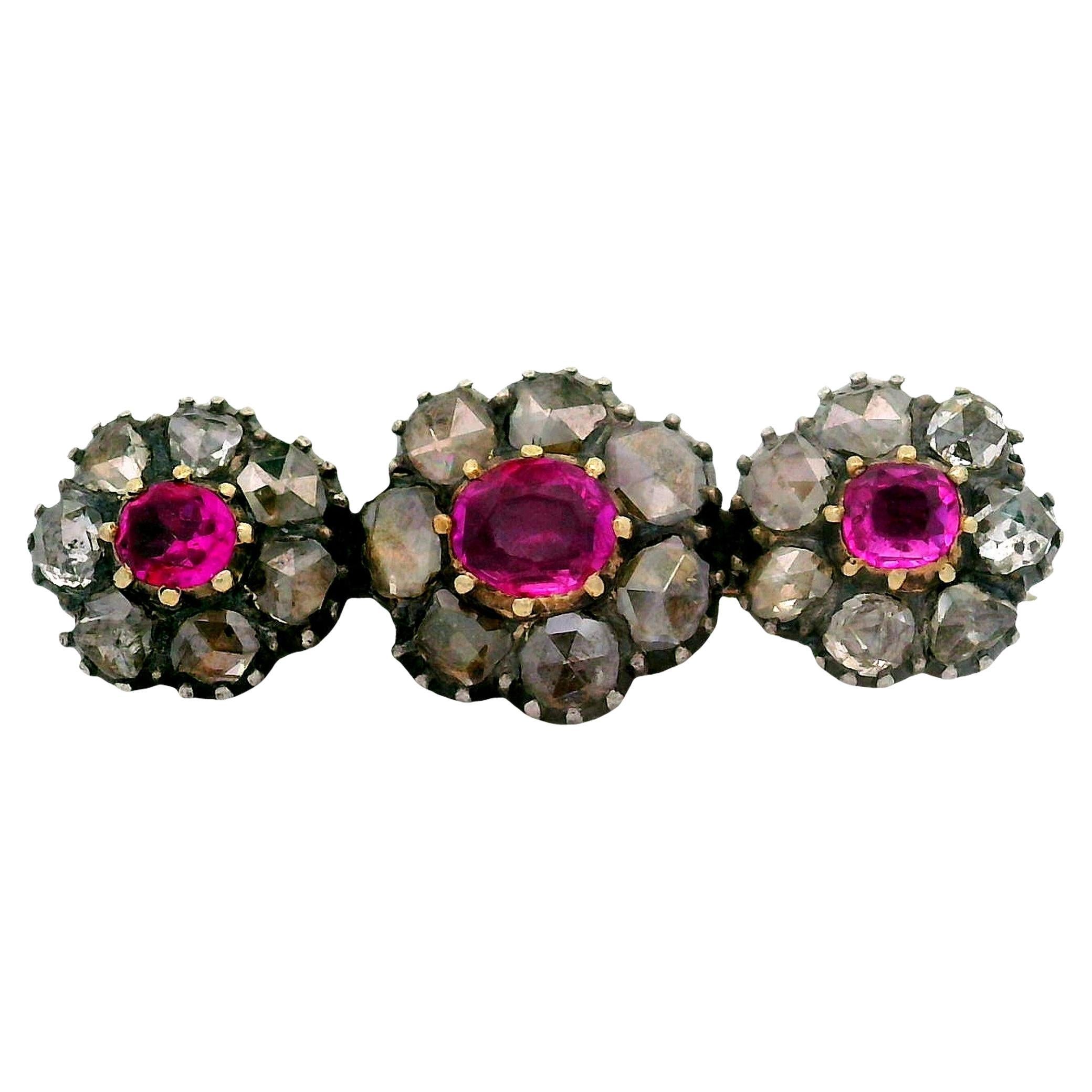Broche ancienne en or 14K avec rubis et diamants