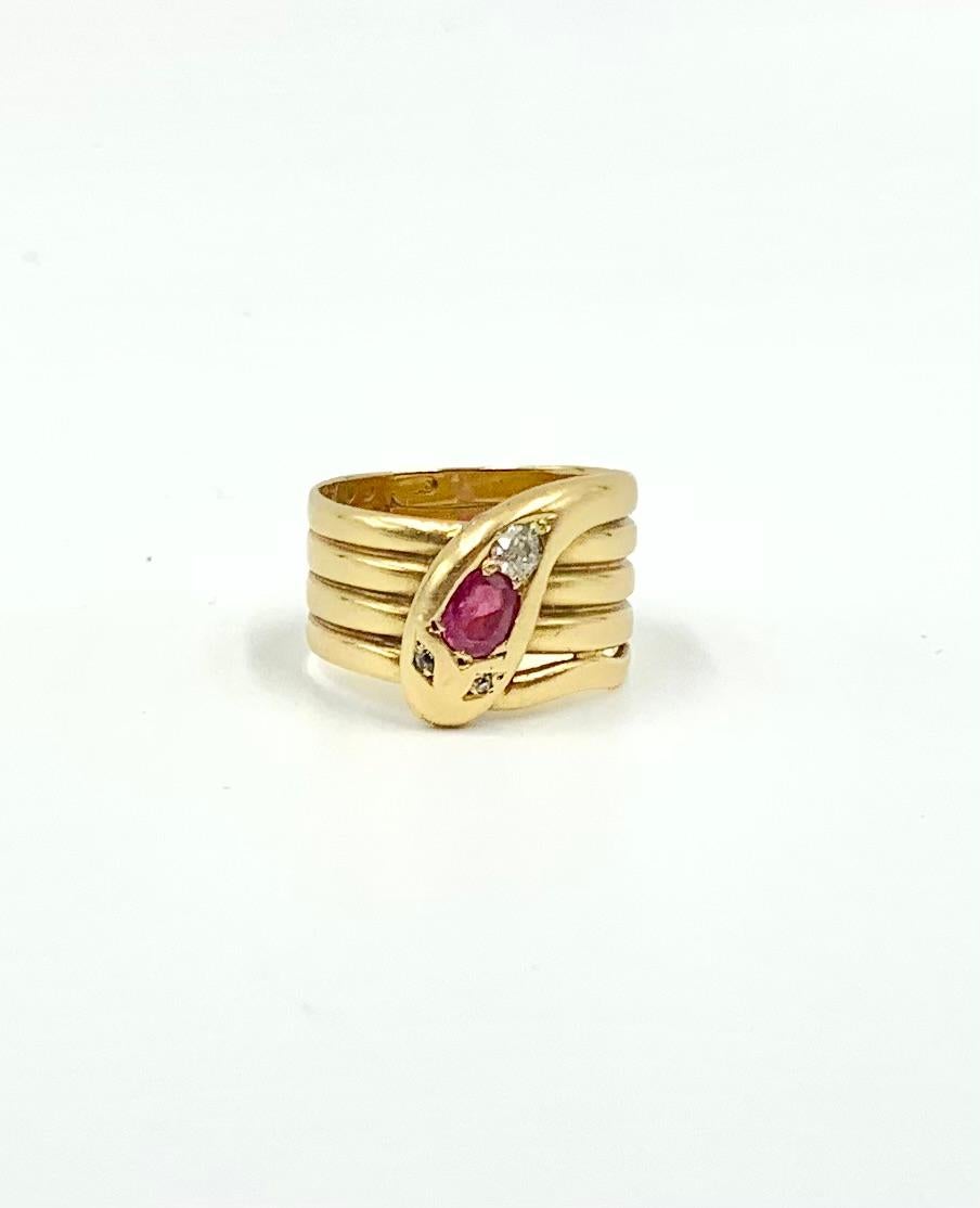 Antique Ruby Diamond 18K Yellow Gold Coiled Snake Ring, Early 20th Century For Sale 4
