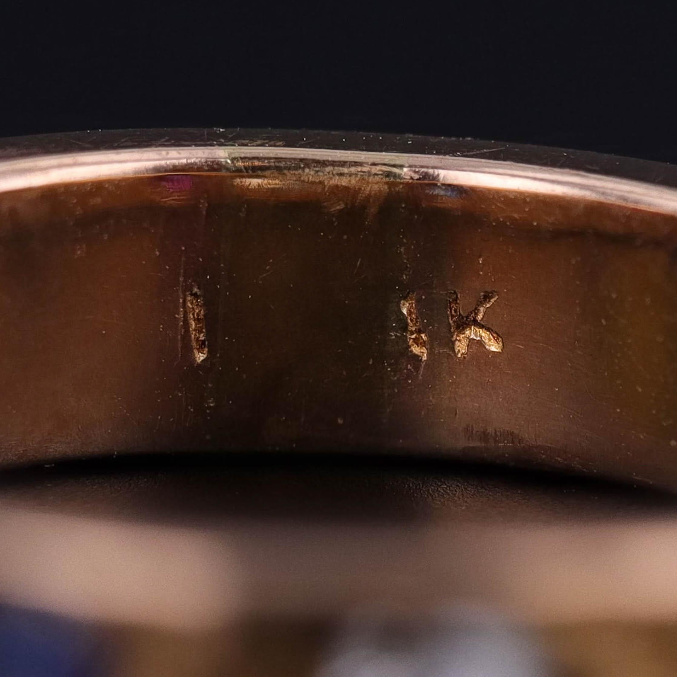 Bague ancienne en or 14k avec rubis, diamants et saphirs Bon état - En vente à Lewisburg, PA