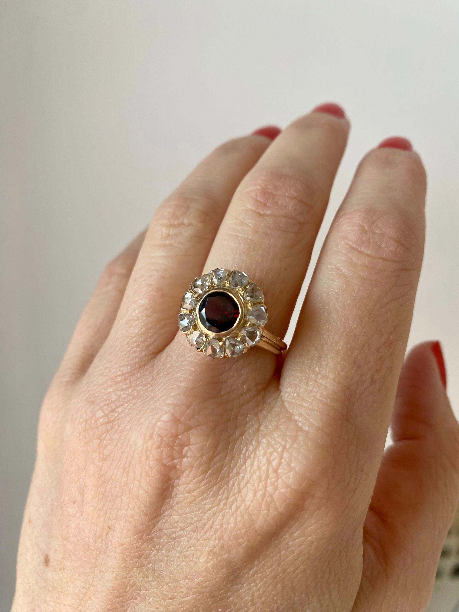 Antique Garnet Diamond Gold Cluster Ring 1