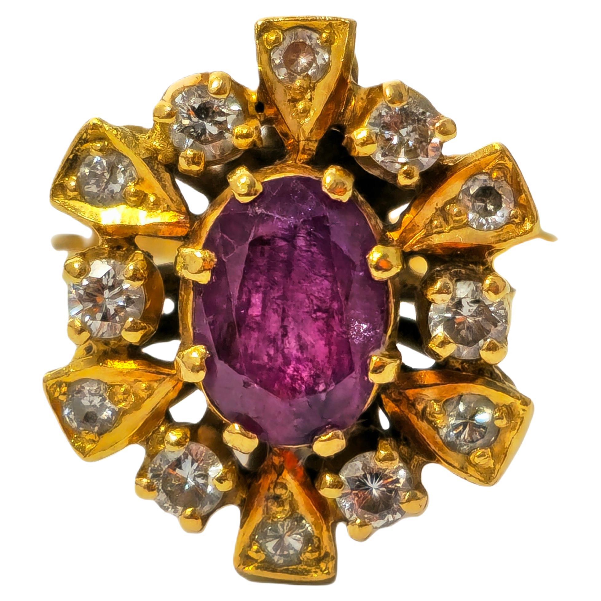 Antique Ruby & Diamond Ring in 18k Yellow Gold