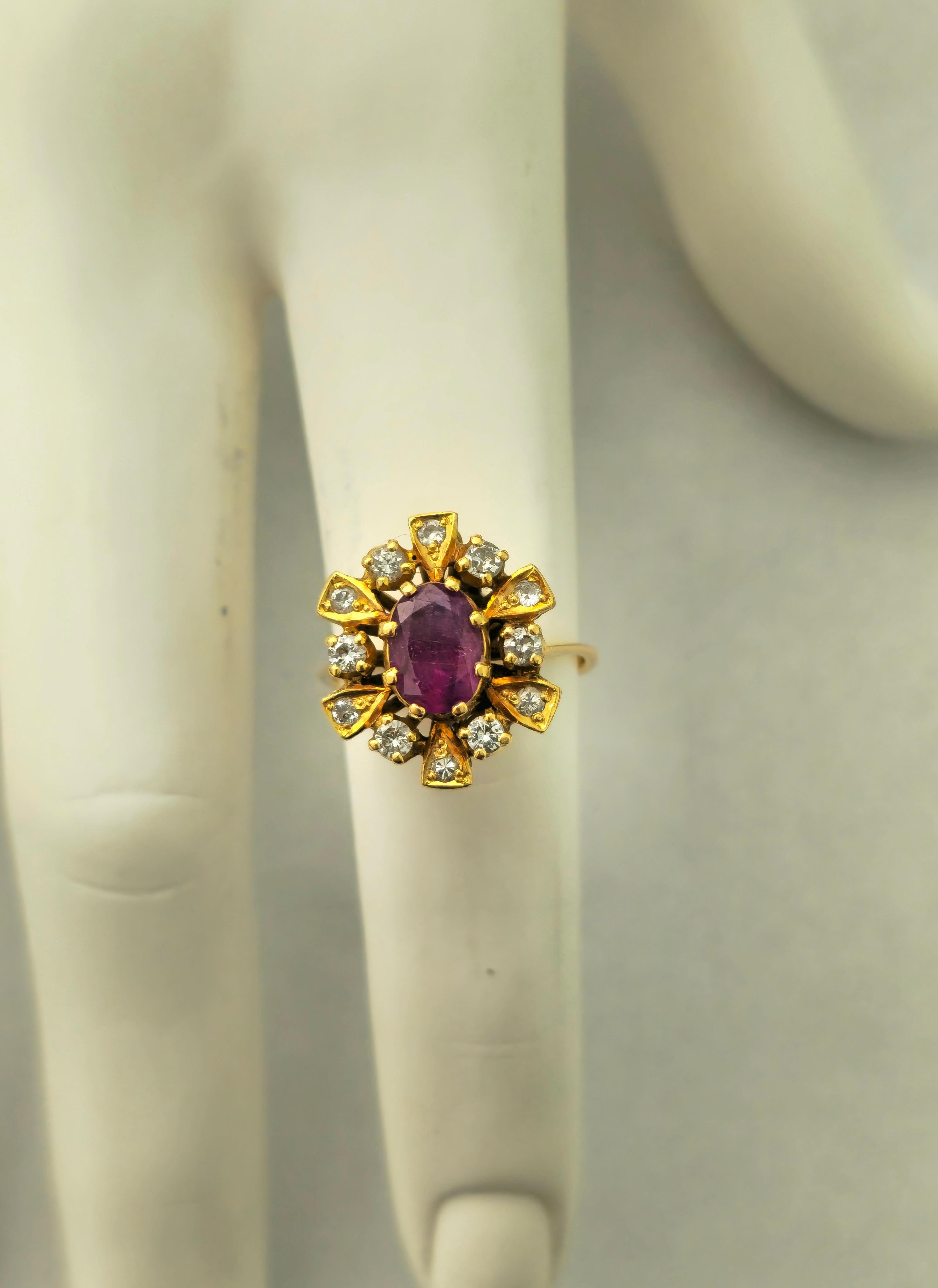 Women's Antique Ruby & Diamond Ring in 18k Yellow Gold2  For Sale