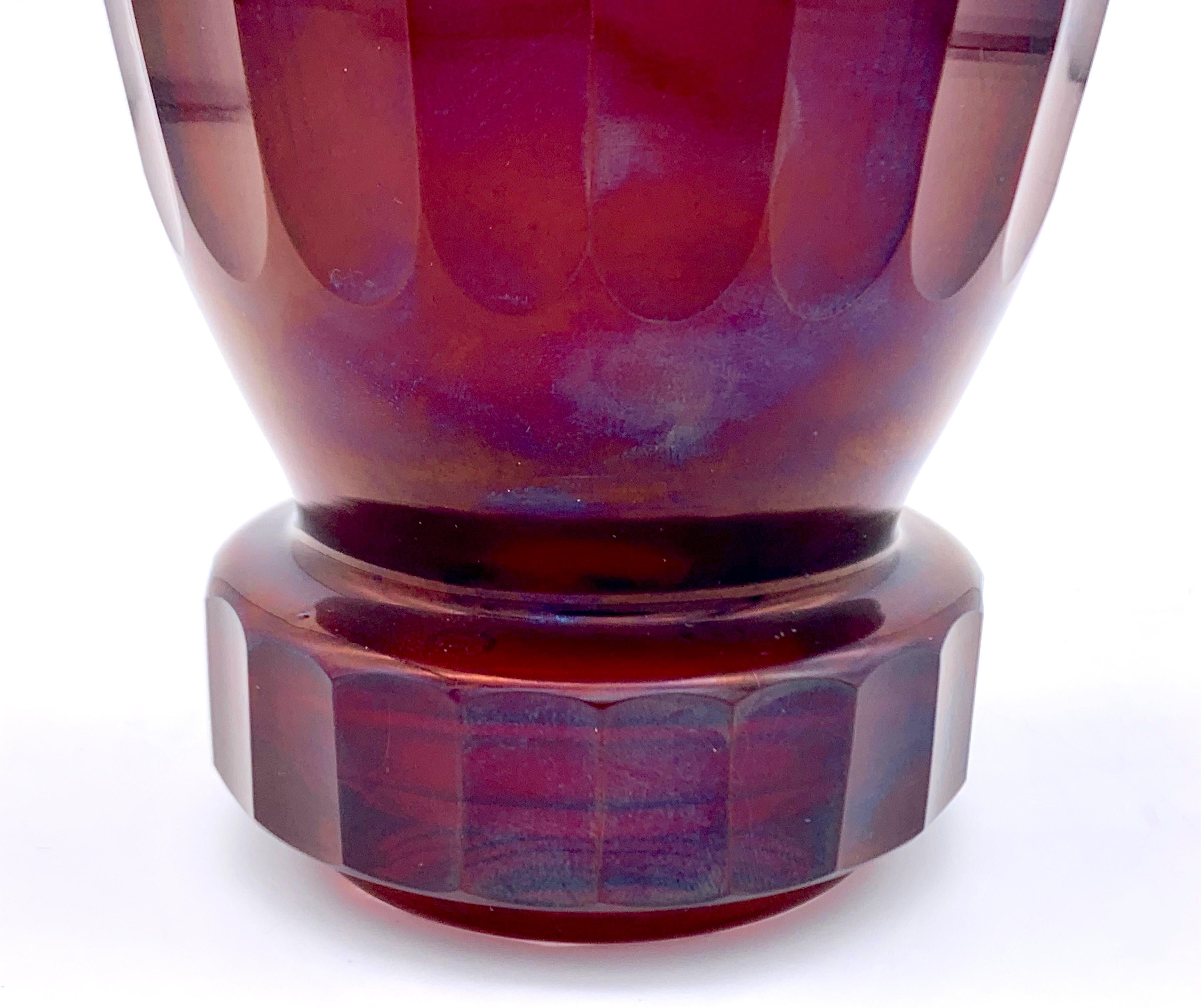 Belle Époque Antique Ruby Faceted Glass Beaker with Gold Rim For Sale