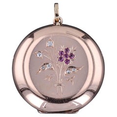 Antiguo Relicario Flor de Rubí de Oro Rosa de 14k