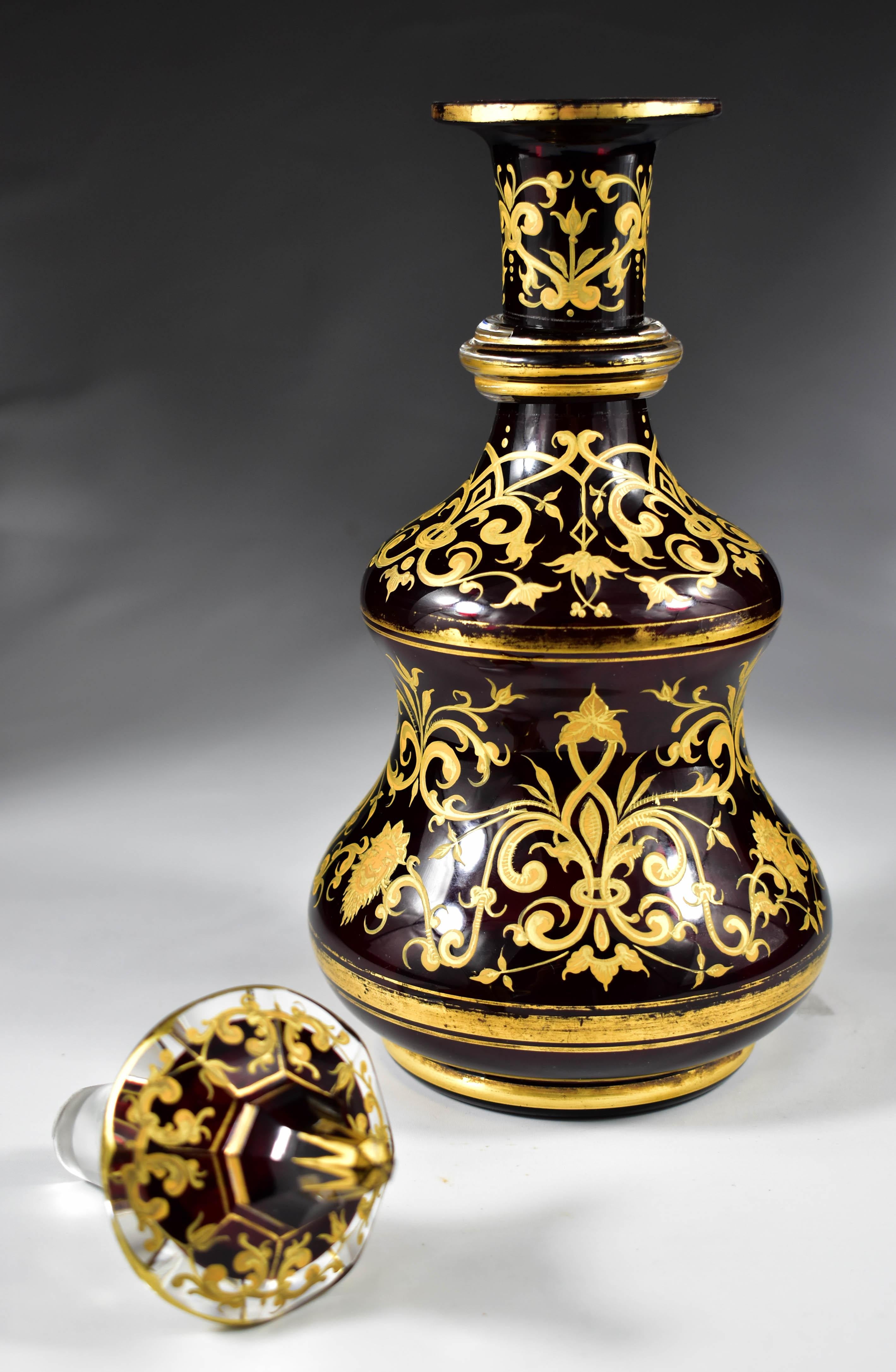 Antiguo Decantador de Vidrio Rubí - Pintado Dorado Siglo XIX en venta 11