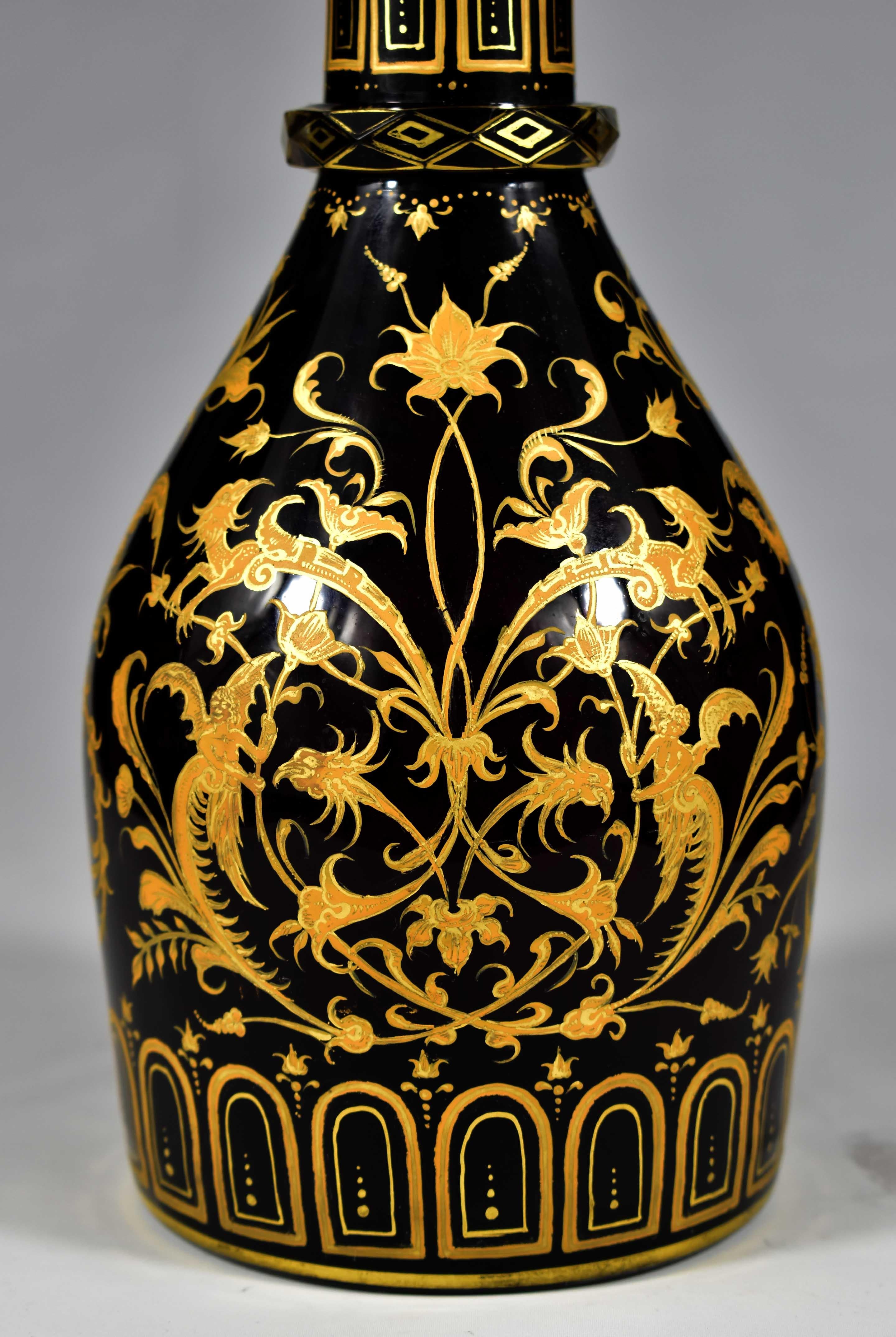 Antiguo Decantador de Vidrio Rubí - Pintado Dorado Siglo XIX en Bueno estado para la venta en Nový Bor, CZ