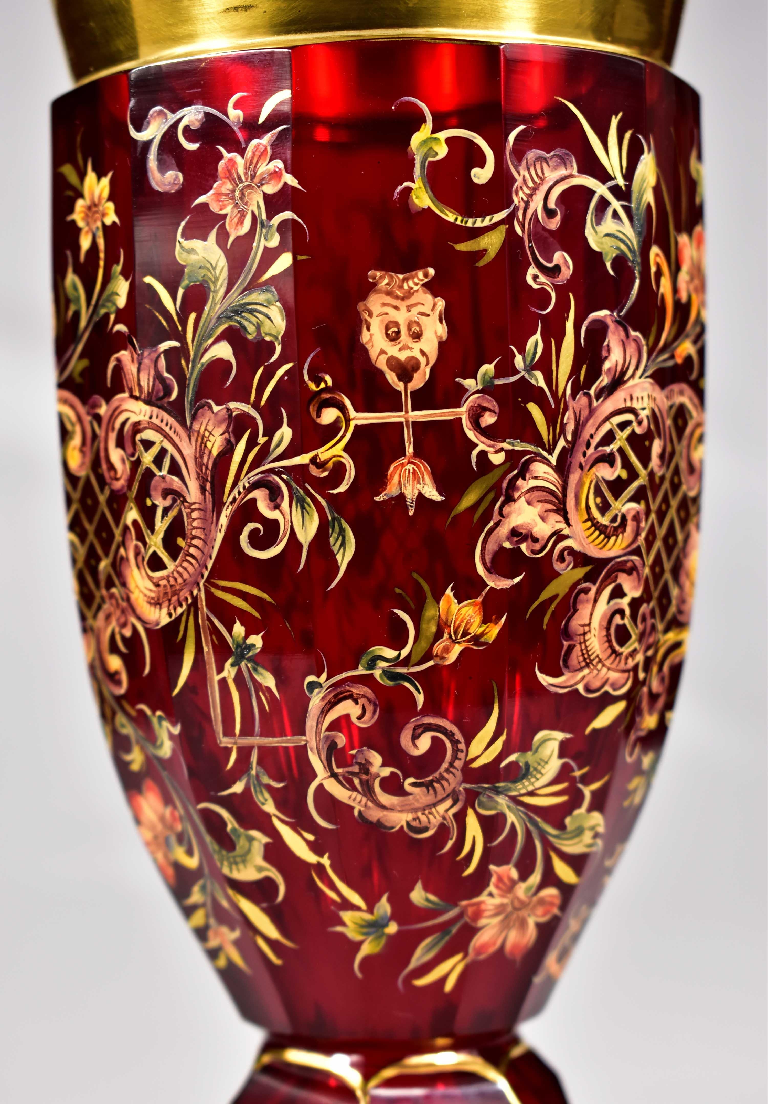 Antigua copa de Rubí Pintada Vidrio de Bohemia del siglo XX en venta 11