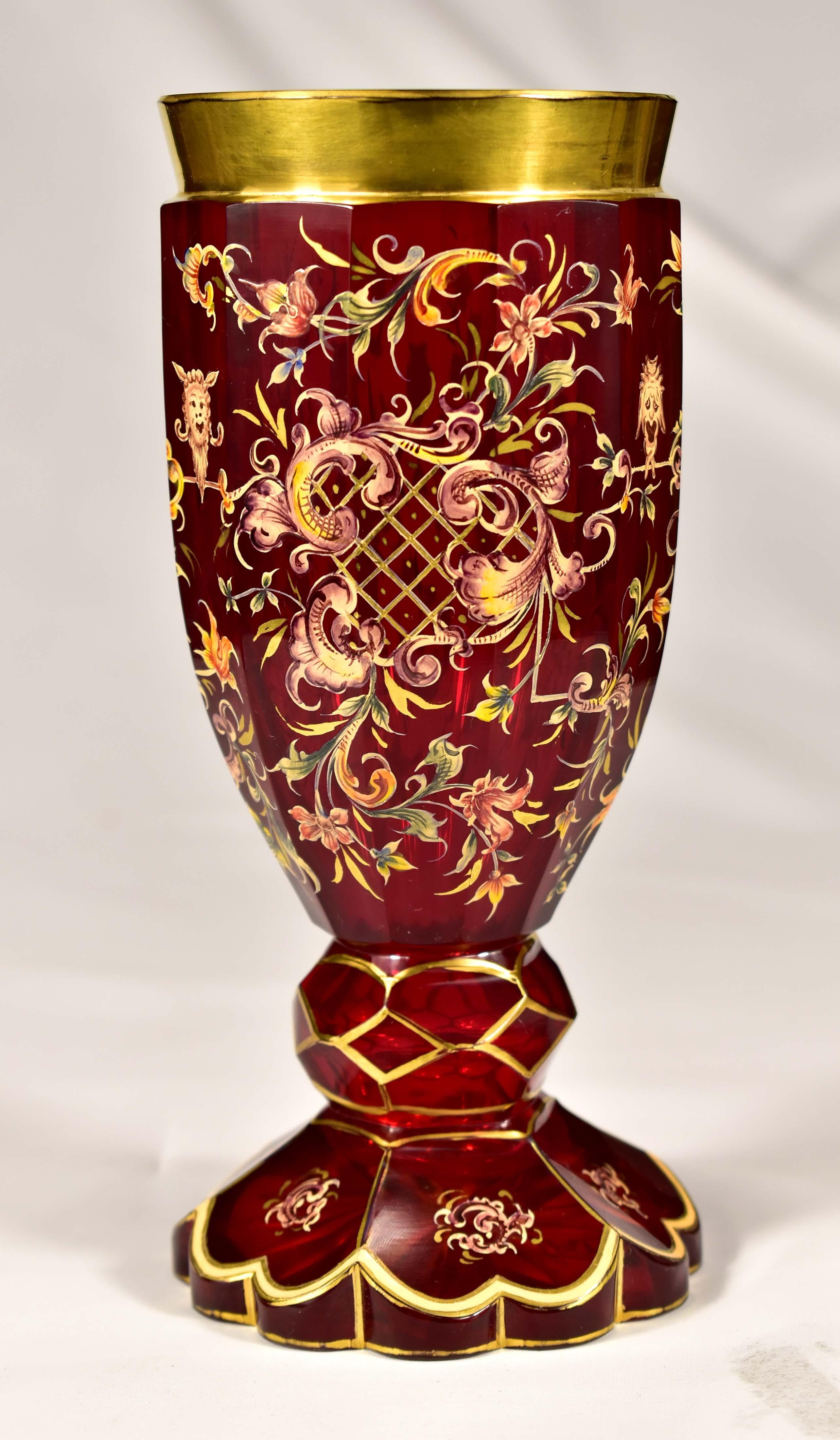 Antigua copa de Rubí Pintada Vidrio de Bohemia del siglo XX en Bueno estado para la venta en Nový Bor, CZ