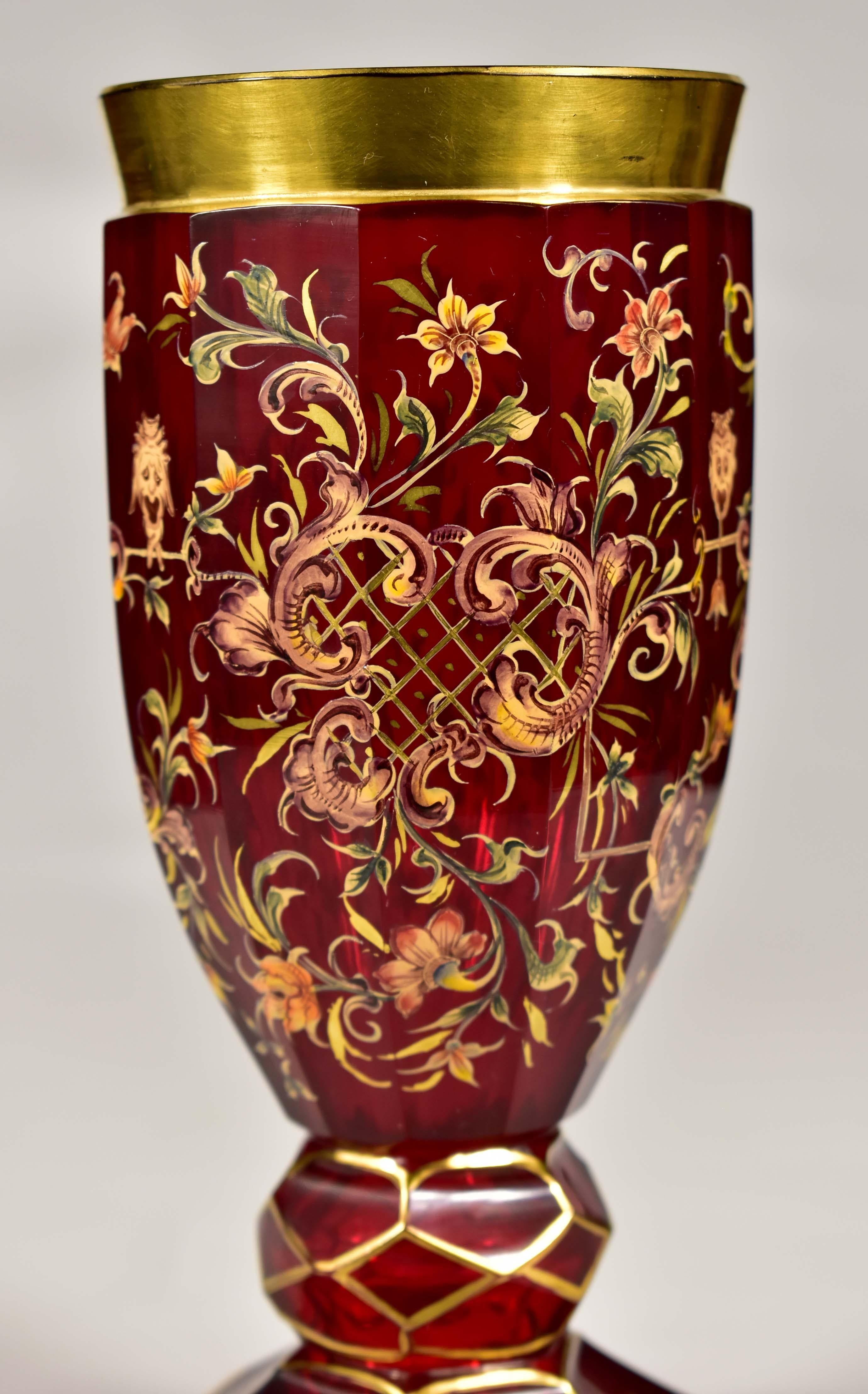 Antigua copa de Rubí Pintada Vidrio de Bohemia del siglo XX en venta 2