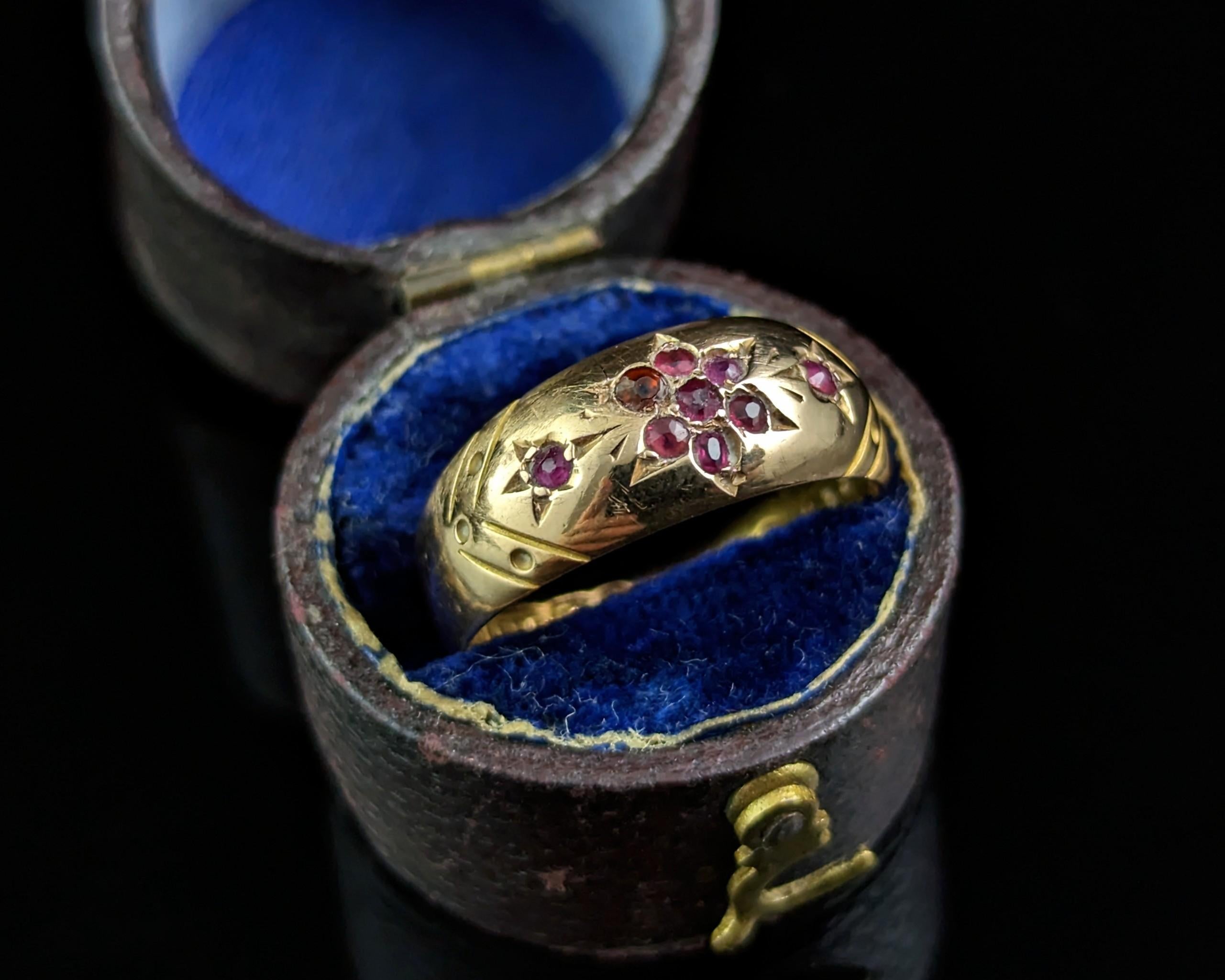 Antique Ruby gypsy set ring, 15k yellow gold, Victorian  In Good Condition In NEWARK, GB