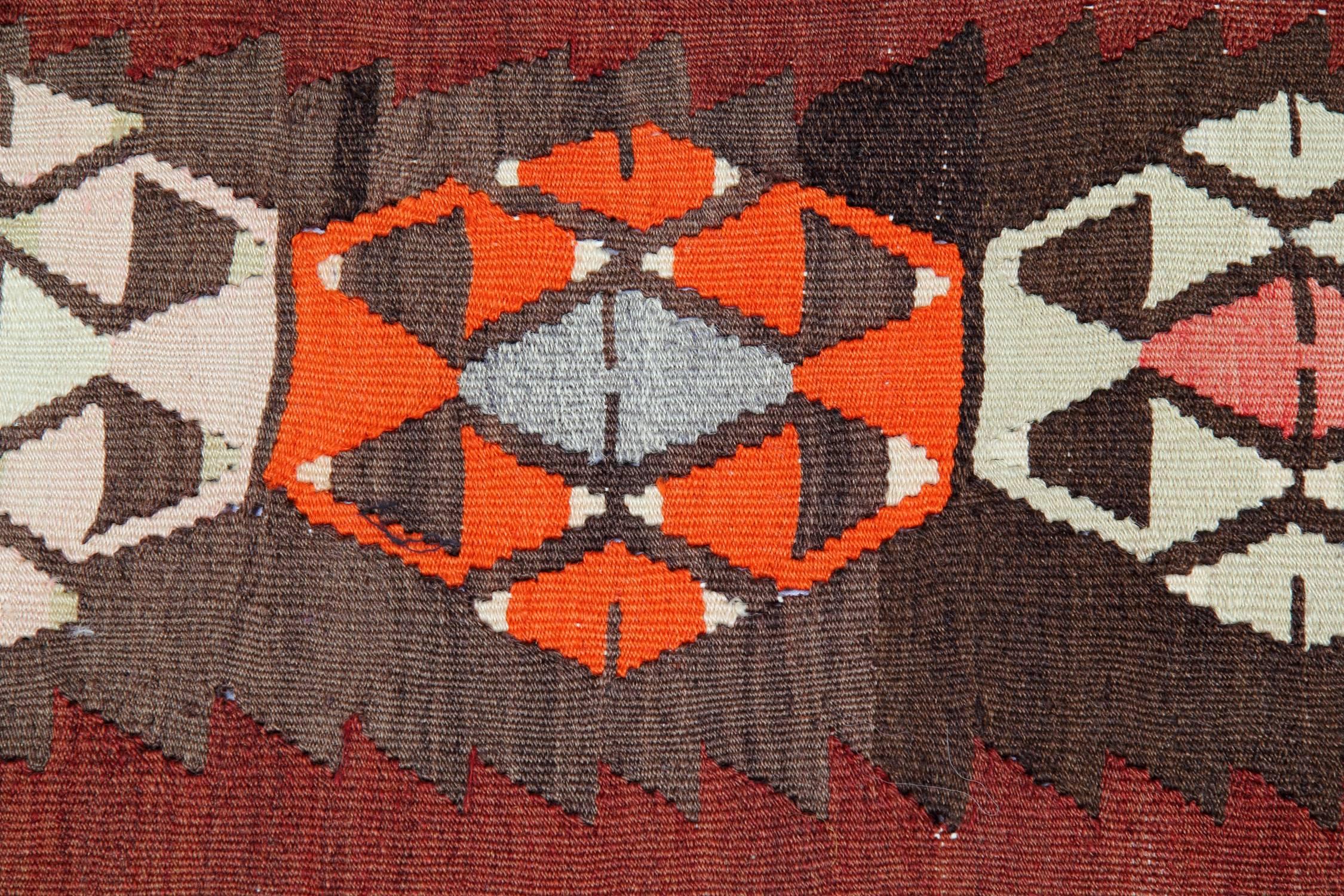 Antiker Teppich, Anatolische türkische Kelim-Teppiche, handgefertigter orientalischer Teppich (Handgewebt) im Angebot