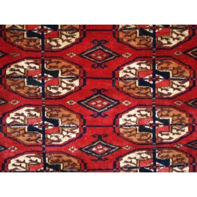 Tapis ancien turkmène Tekke, à poils longs, vers 1900 Excellent état - En vente à Moreton-In-Marsh, GB