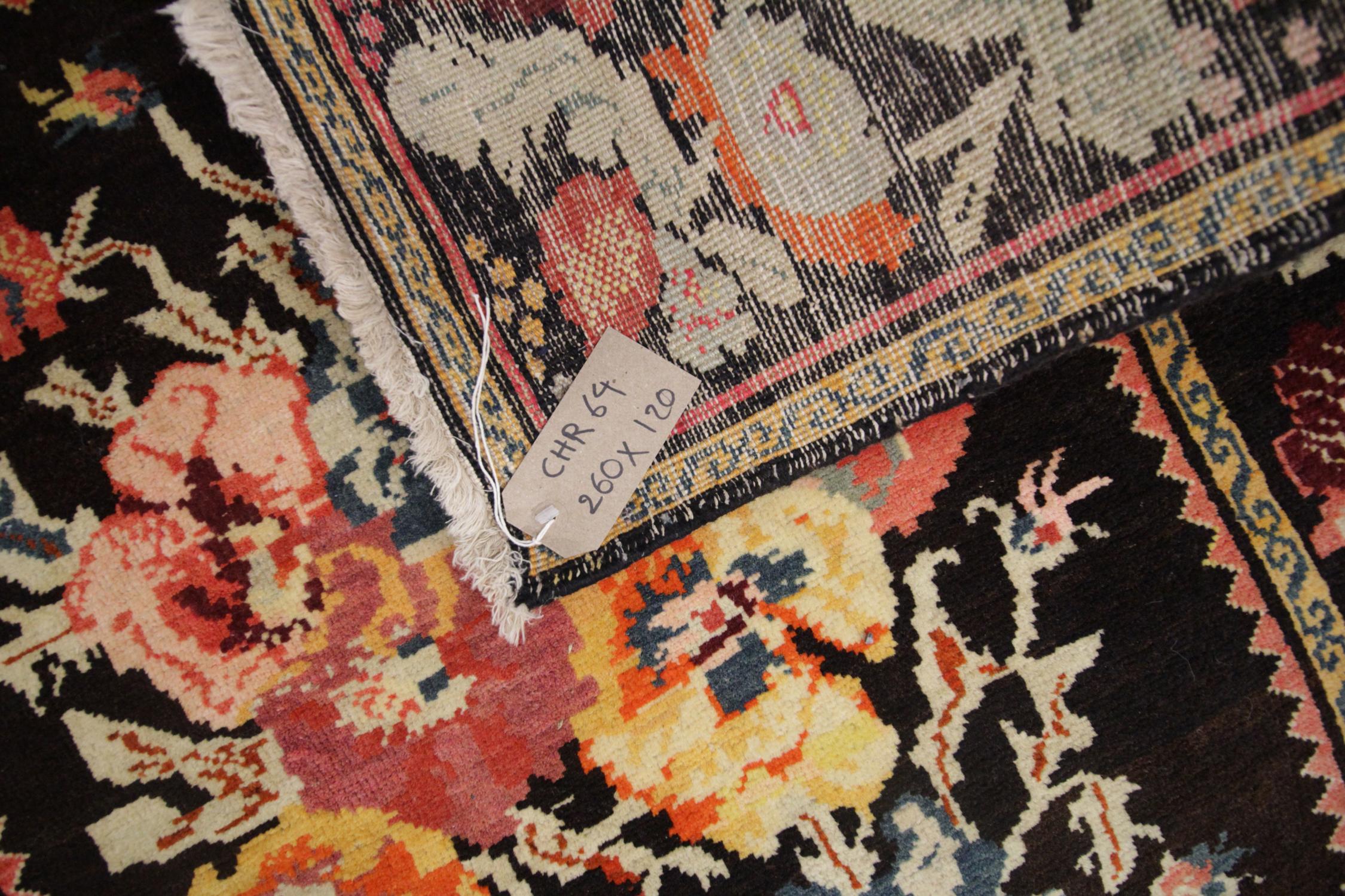 Antiker kaukasischer Karabagh-Teppich, handgefertigter Teppich, orientalischer Teppich mit Blumenmuster im Angebot 4