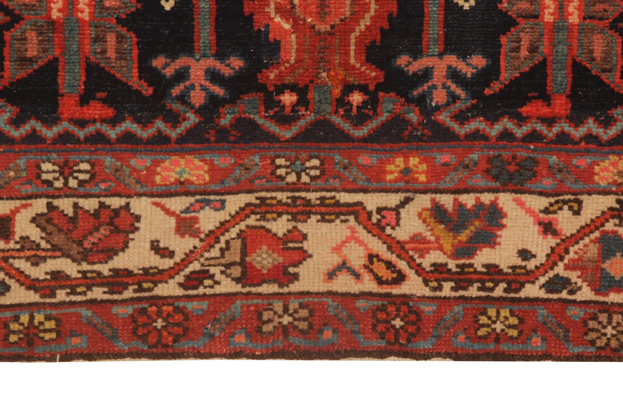 Antique Rug Caucasian Mihrabi Rug Handmade Carpet from Kazak Area In Excellent Condition For Sale In Hampshire, GB