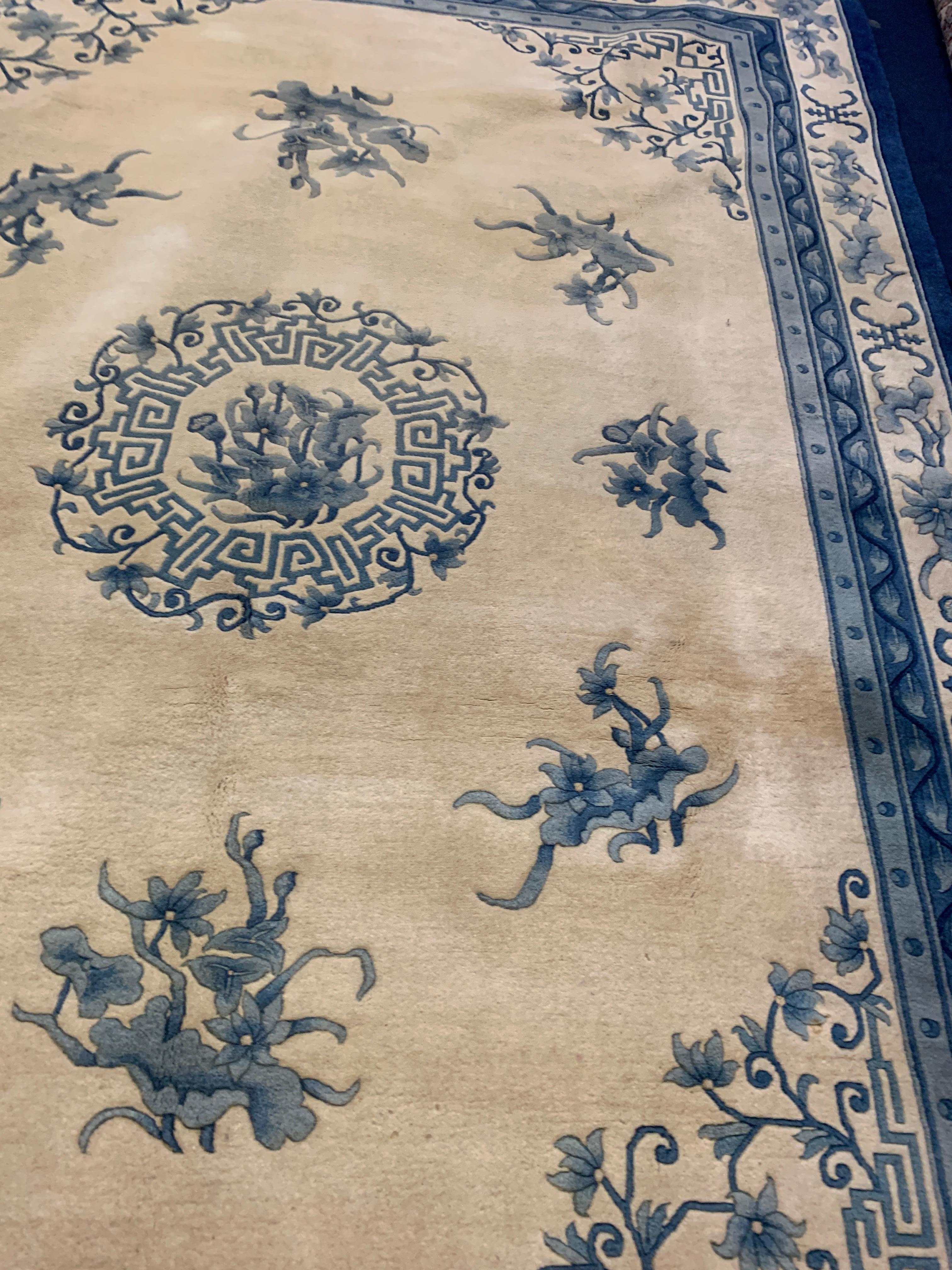 Art déco Tapis ancien chinois Art Déco Tapis oriental fait à la main bleu crème  Tapis d'intérieur en vente