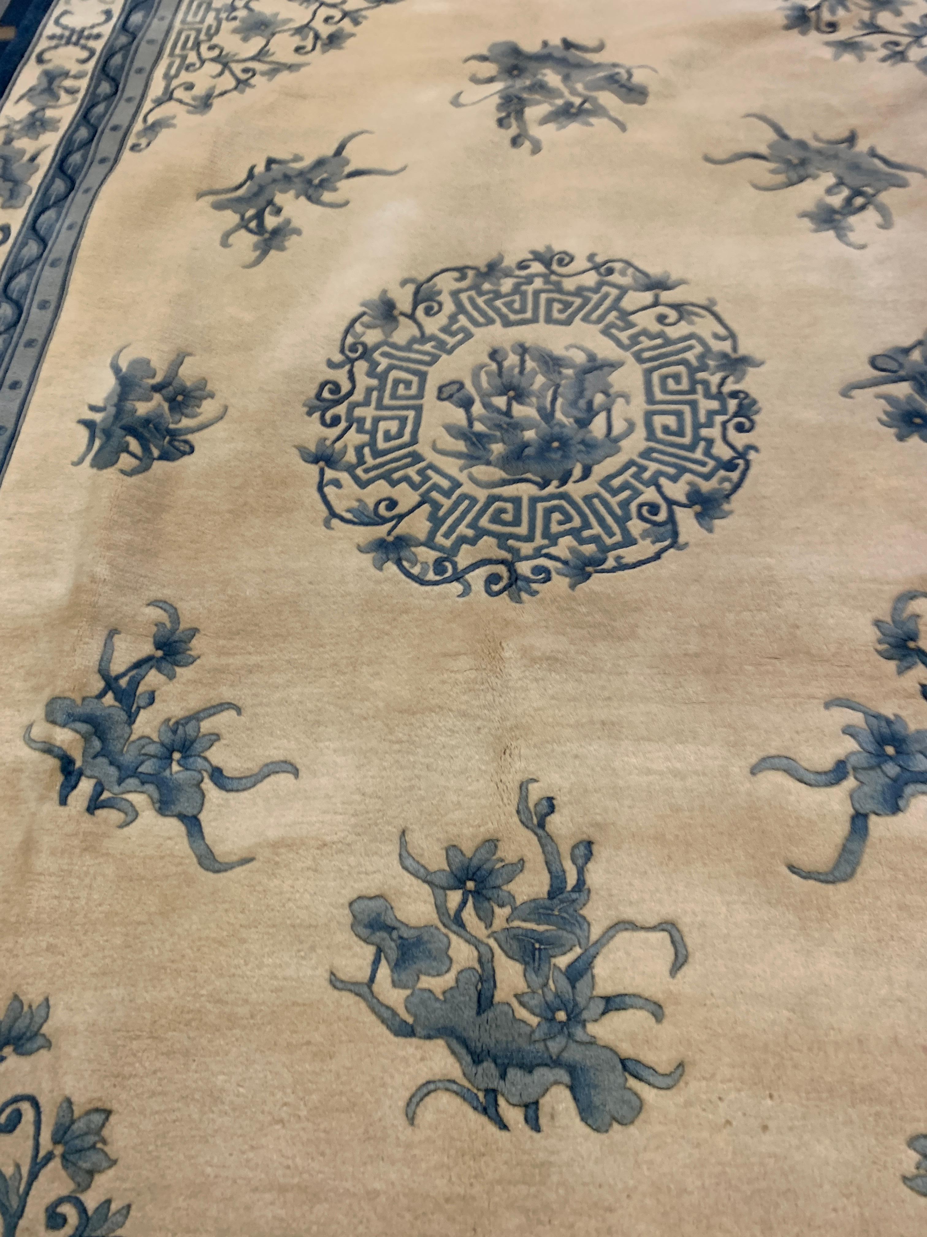 Chinois Tapis ancien chinois Art Déco Tapis oriental fait à la main bleu crème  Tapis d'intérieur en vente